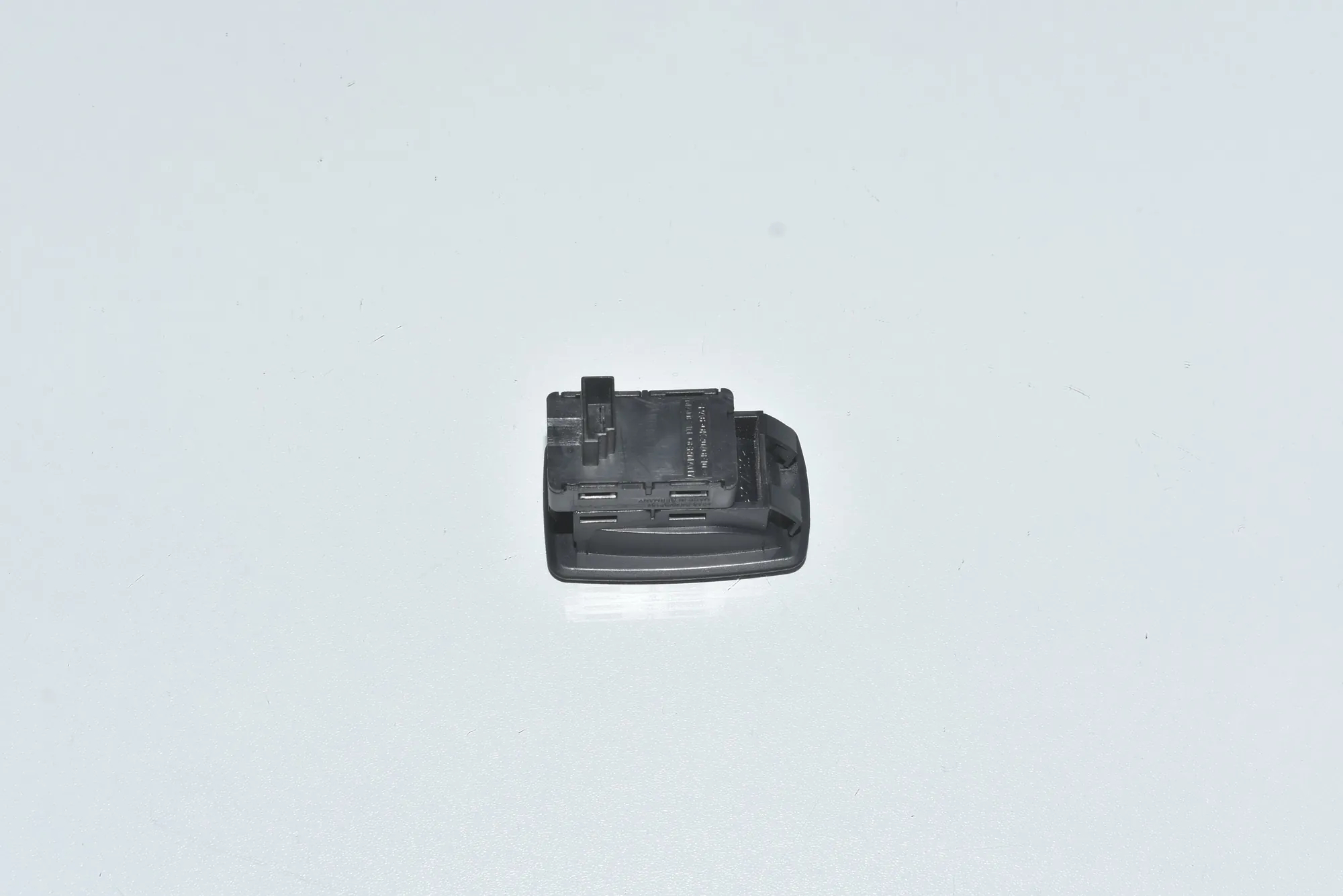 Rear Right Door Window Switch – OEM 61316945874 · BMW 3 Touring (E91) 330 d xDrive 2010 – 3