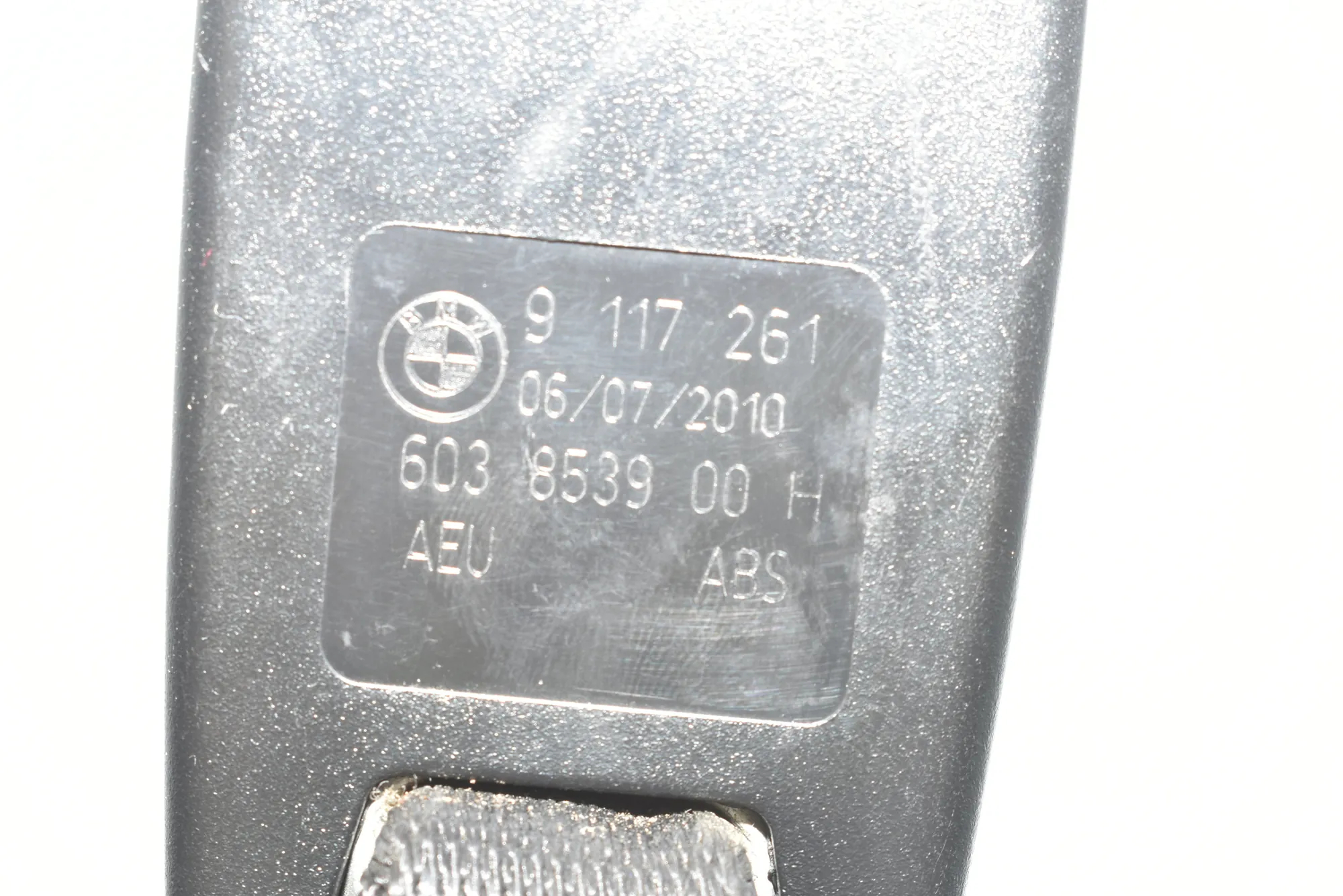 Rear Left Seat Buckle – OEM 72119117261 · BMW 3 Touring (E91) 330 d xDrive 2010 – 4