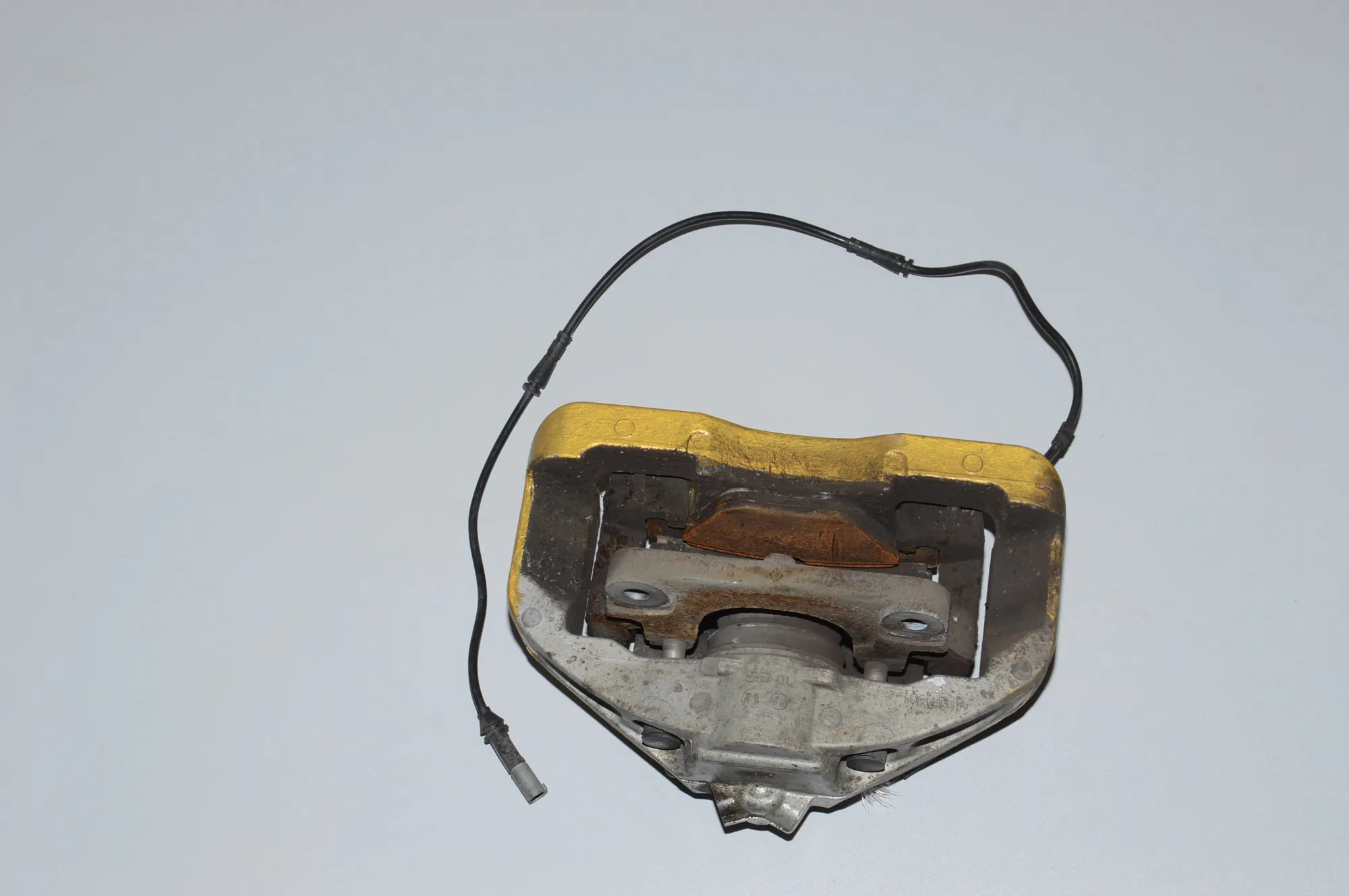 Front Left Brake Caliper – OEM 34116792689 · BMW 5 Touring (F11) 530 d 2013 – 3