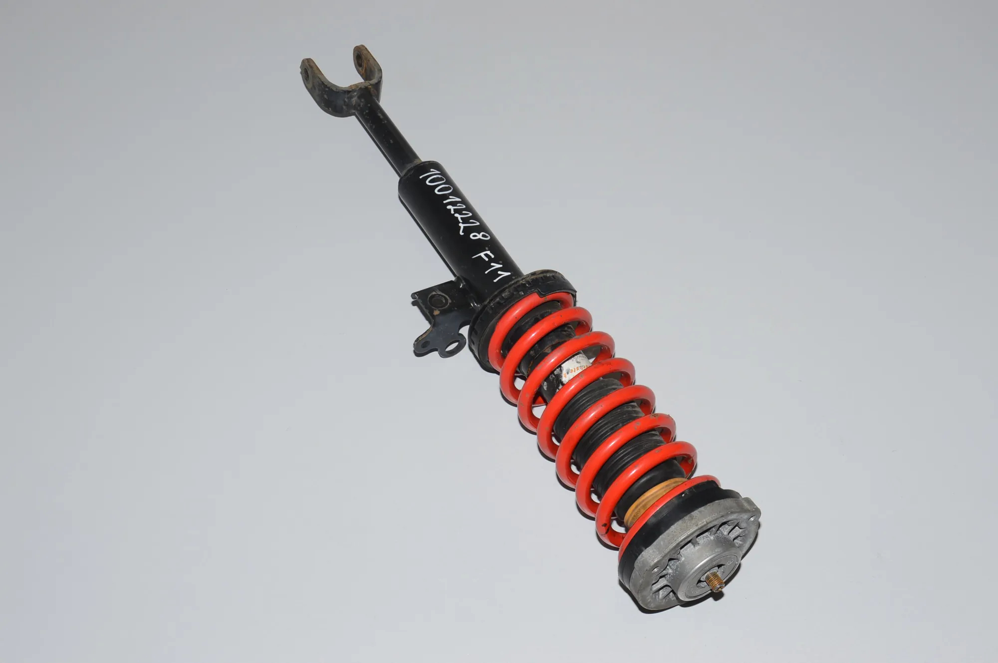 Front Left Shock Absorber – OEM 31316789403 · BMW 5 Touring (F11) 530 d 2013