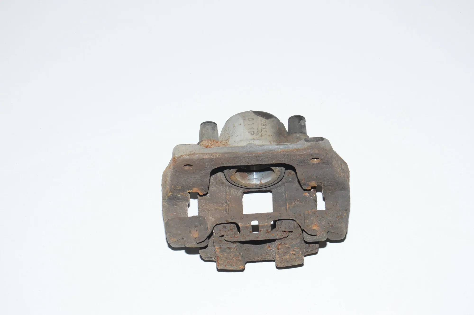 Front Left Brake Caliper – OEM 34106790921 · BMW X3 (F25) xDrive 20 d 2012 – 4