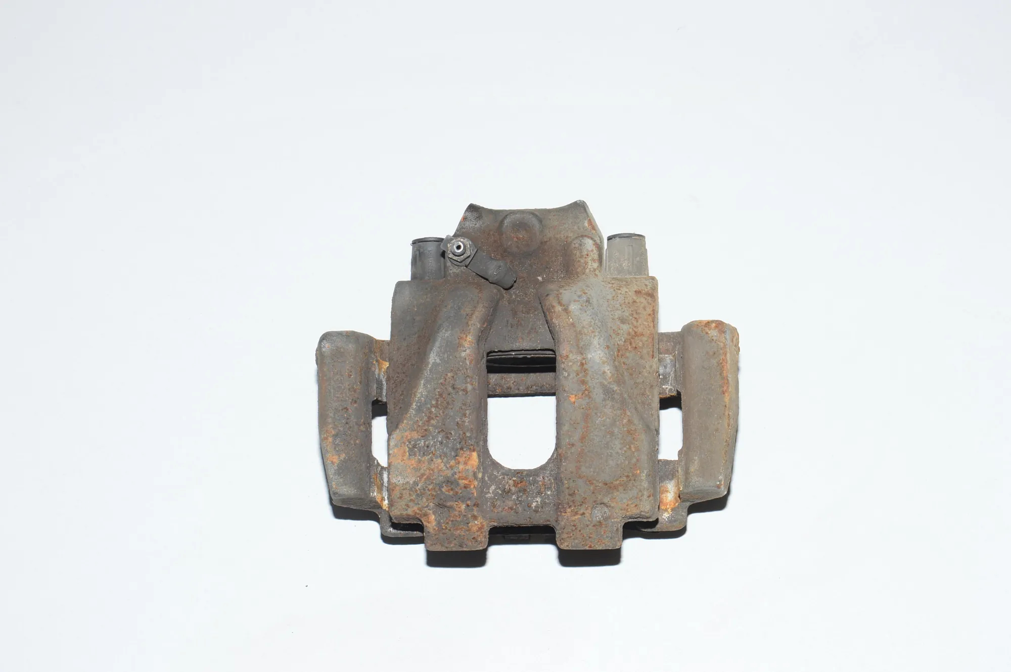 Front Left Brake Caliper – OEM 34106790921 · BMW X3 (F25) xDrive 20 d 2012