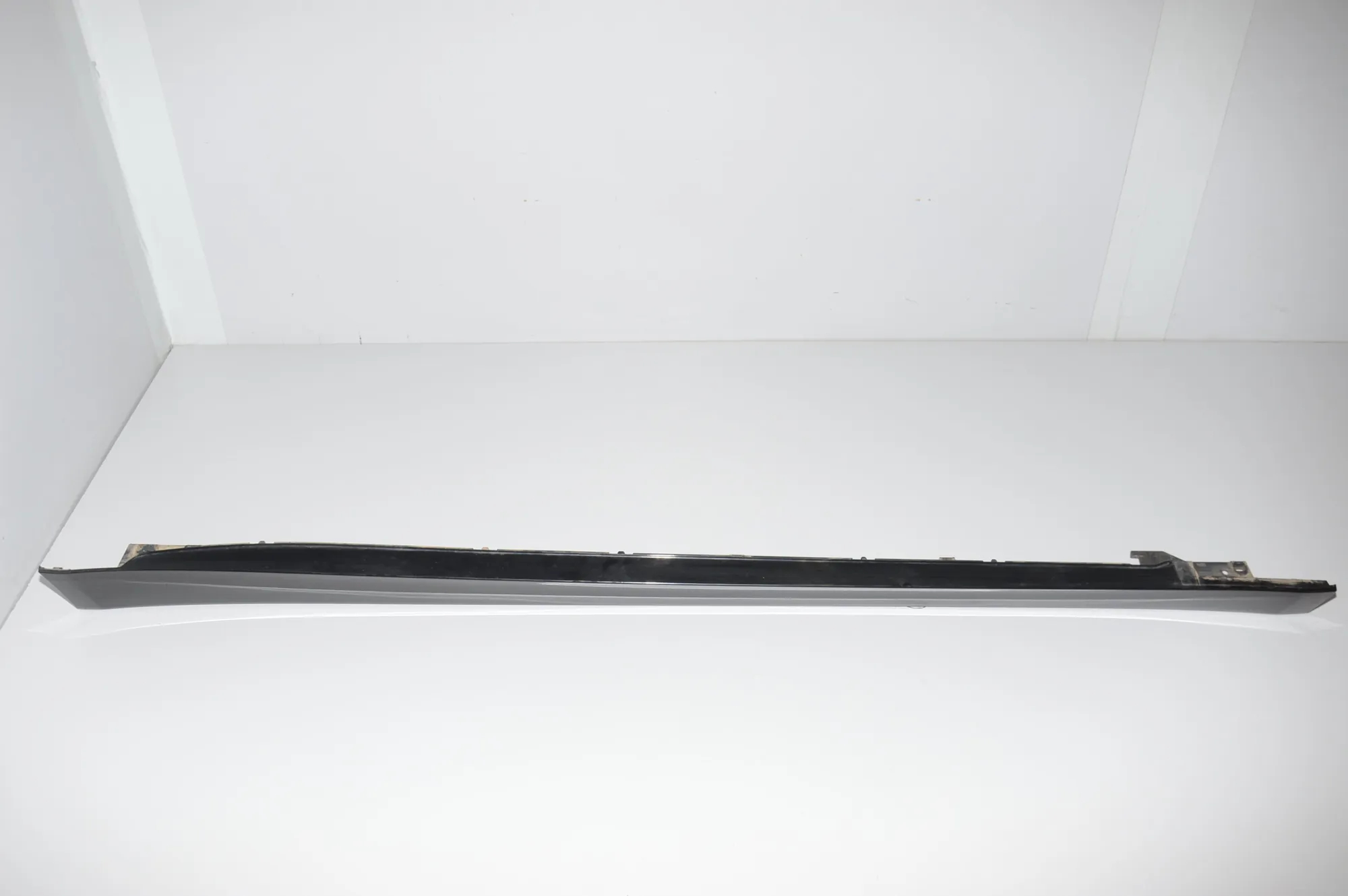 Right Side Plastic Sideskirt Cover – OEM 7314640 · BMW 4 Gran Coupe (F36) BMW 4 Gran Coupe (F36) 420 d 2018