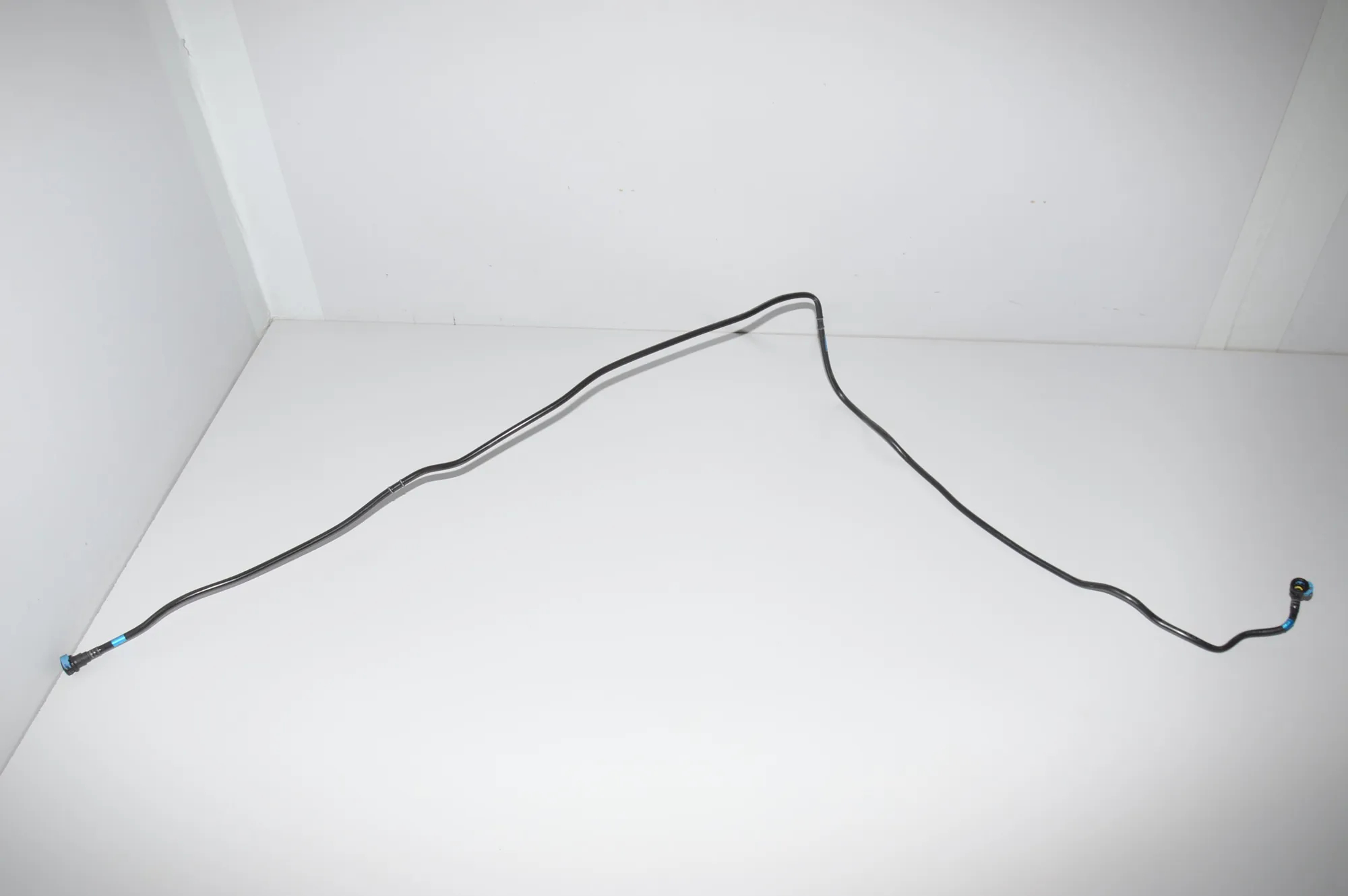 Fuel Pipe – OEM 16127205307 · BMW 5 (F10) 525 d 2010 – 2