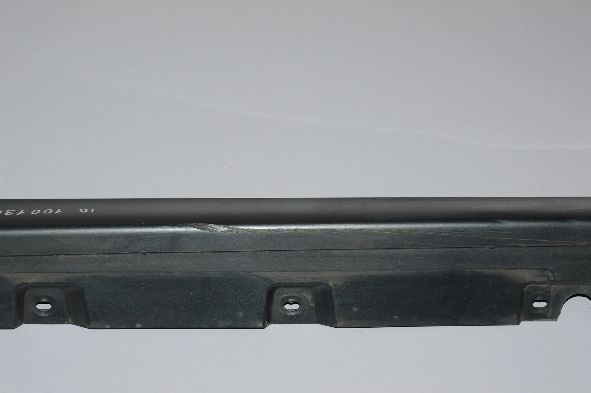 Left Side Plastic Sideskirt Cover – OEM 7184773 · BMW 5 Touring (F11) 530 d 2012 – 4