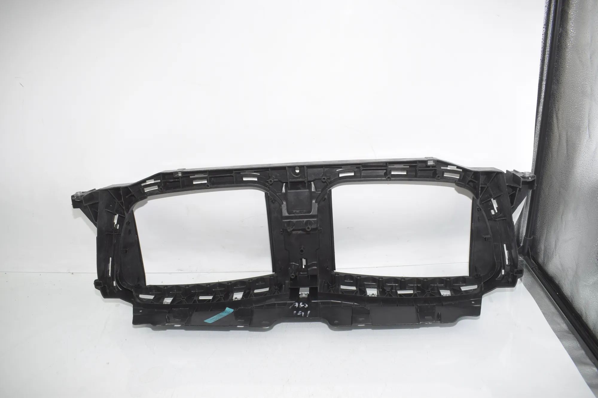 Radiator Air Intake Channel – OEM 9850062 · BMW X3 (G01, F97) BMW X3 (G01, F97) M Competition 2019 – 3
