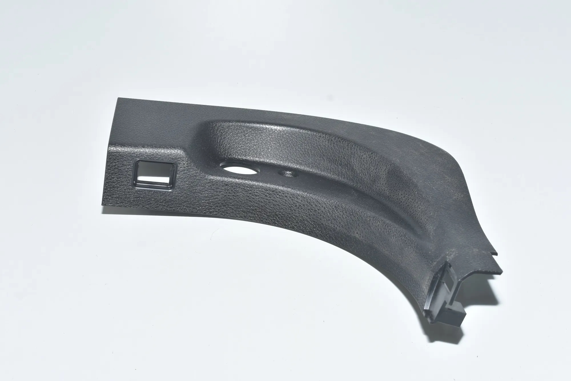 Front Left Interior Step Trim – OEM 51439162735 · BMW 5 Touring (F11) 530 d 2012 – 2