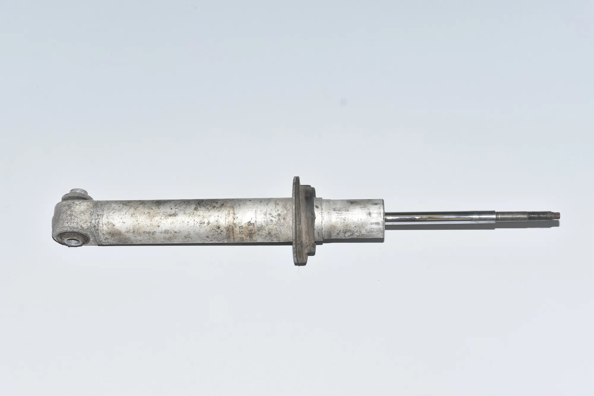 Rear Right Shock Absorber – OEM 6758095 · BMW 7 (E65, E66, E67) BMW 7 (E65, E66, E67) 745 i, Li 2002 – 2