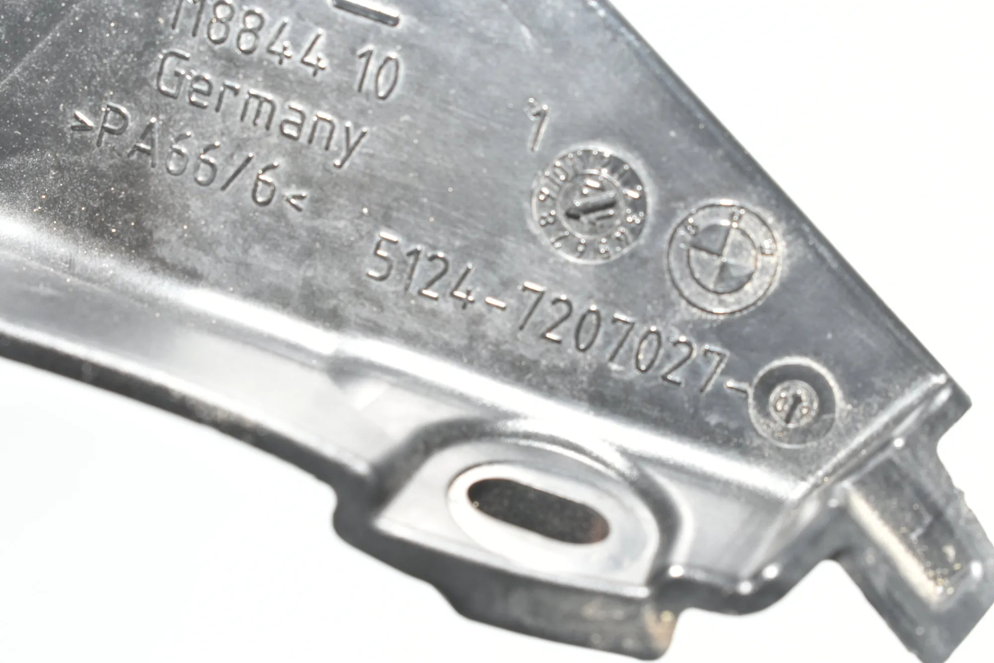 Other Body Parts – OEM 51247207027 · BMW 5 Touring (F11) 530 d 2012 – 4