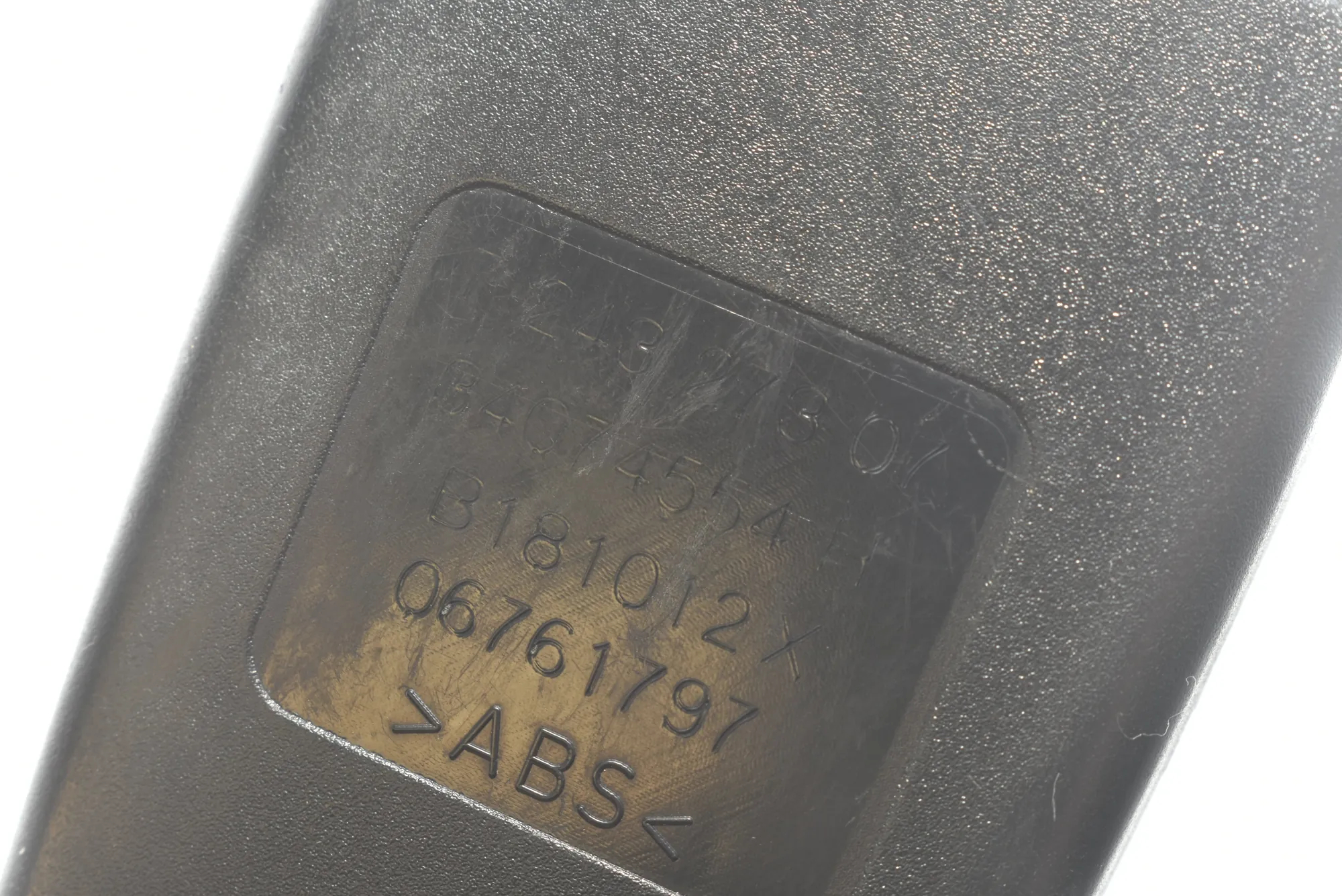 Rear Left Seat Buckle – OEM 72117243273 · BMW 5 Touring (F11) 530 d 2012 – 4