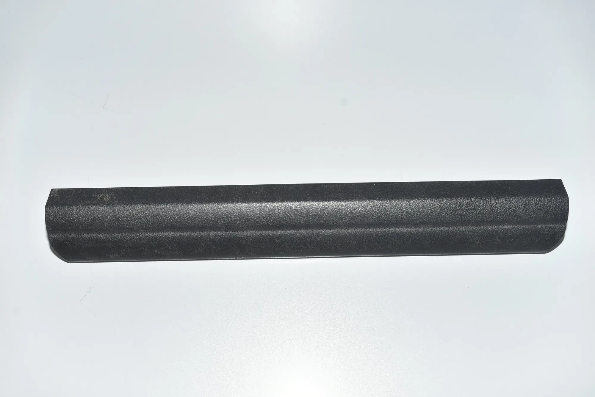 Front Right Interior Step Trim – OEM 51439162721 · BMW 5 Touring (F11) 530 d 2012 – 2
