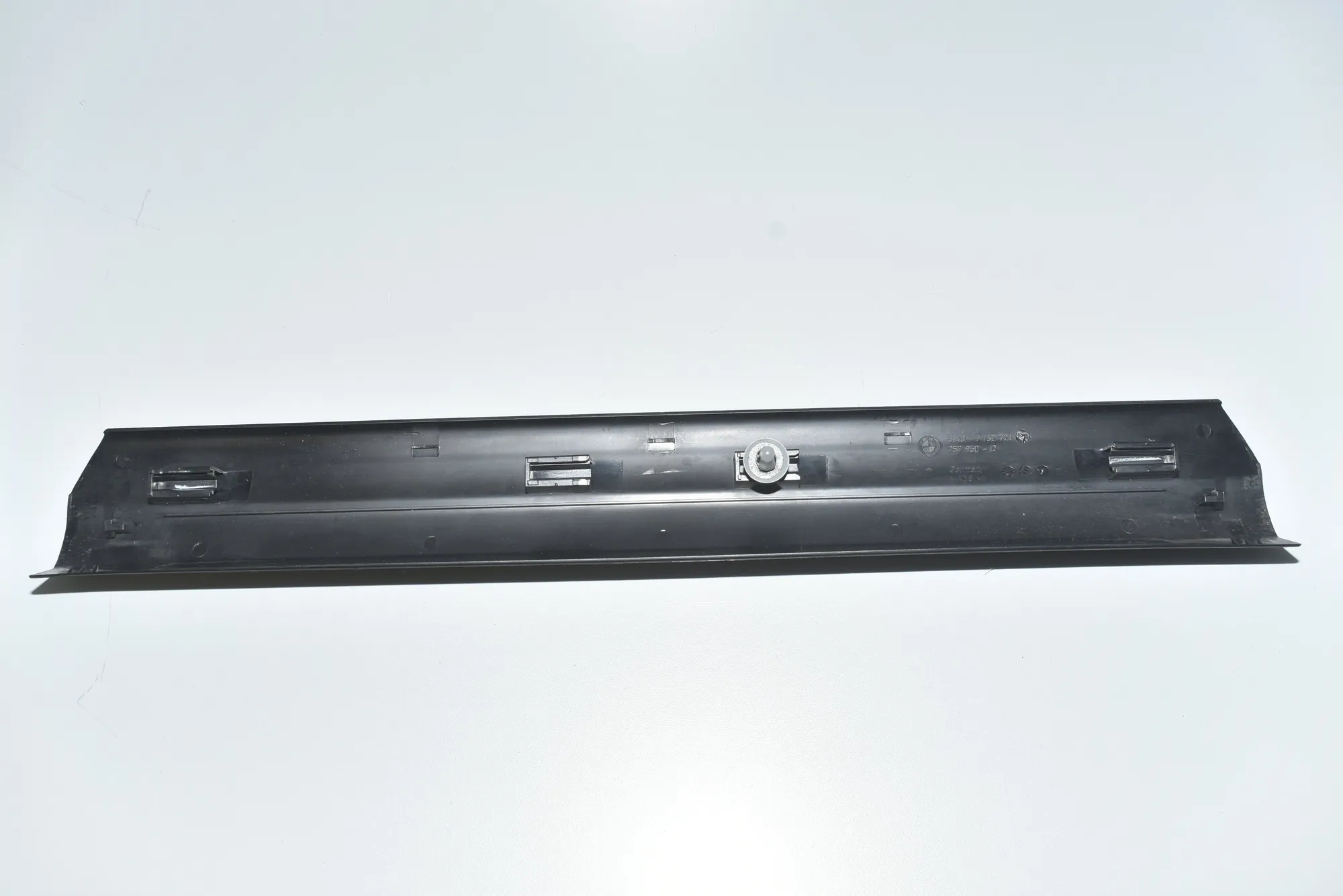 Front Left Interior Step Trim – OEM 51439162721 · BMW 5 Touring (F11) 530 d 2012 – 3