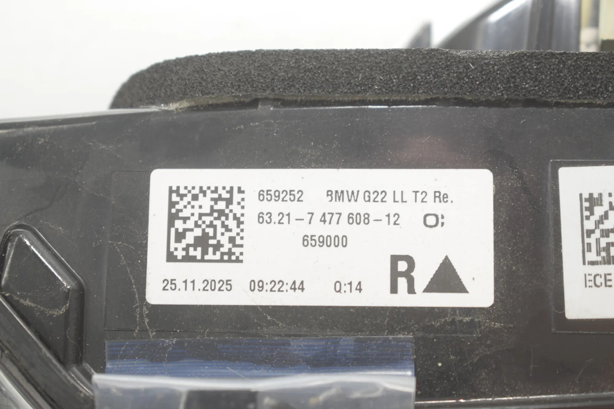 Right Side Tailgate Tail Light – OEM 7477608 · BMW i4 (G26) BMW i4 (G26) M50 2022 – 5