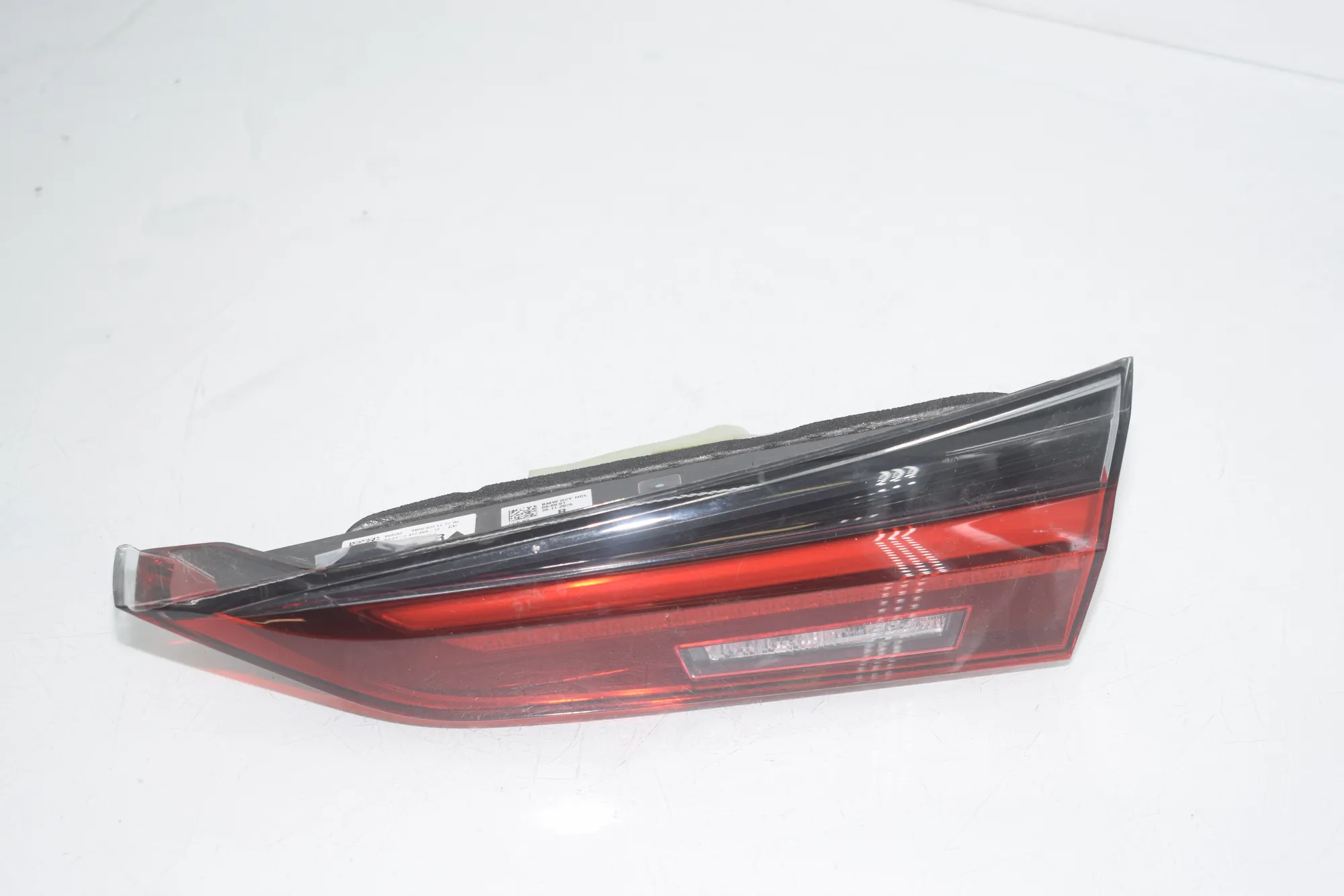 Right Side Tailgate Tail Light – OEM 7477608 · BMW i4 (G26) BMW i4 (G26) M50 2022 – 4