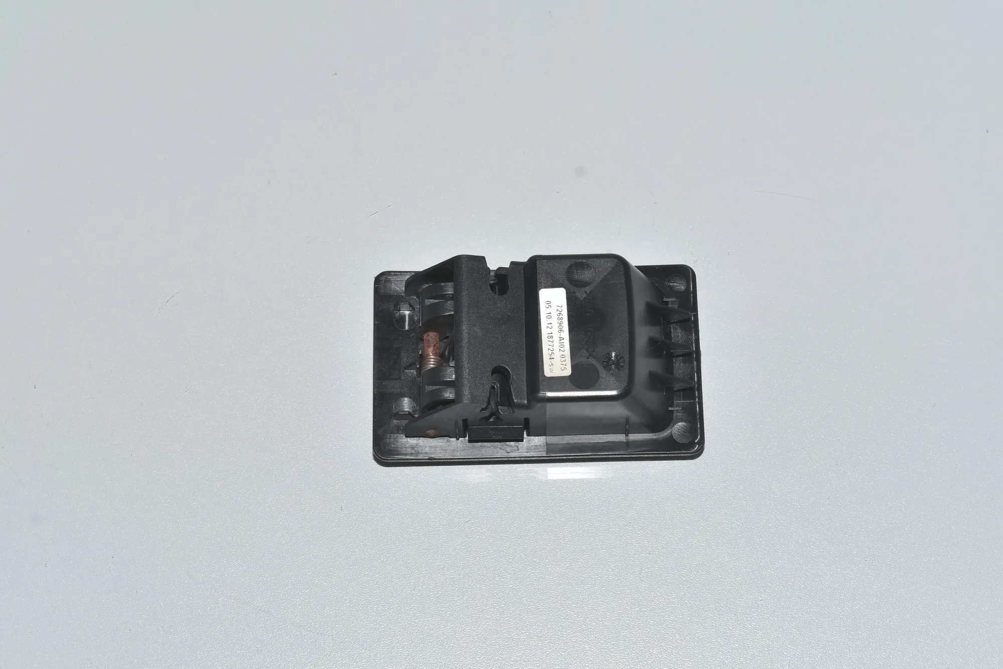 Other Interior Parts – OEM 52207268906 · BMW 5 Touring (F11) 530 d 2012 – 3