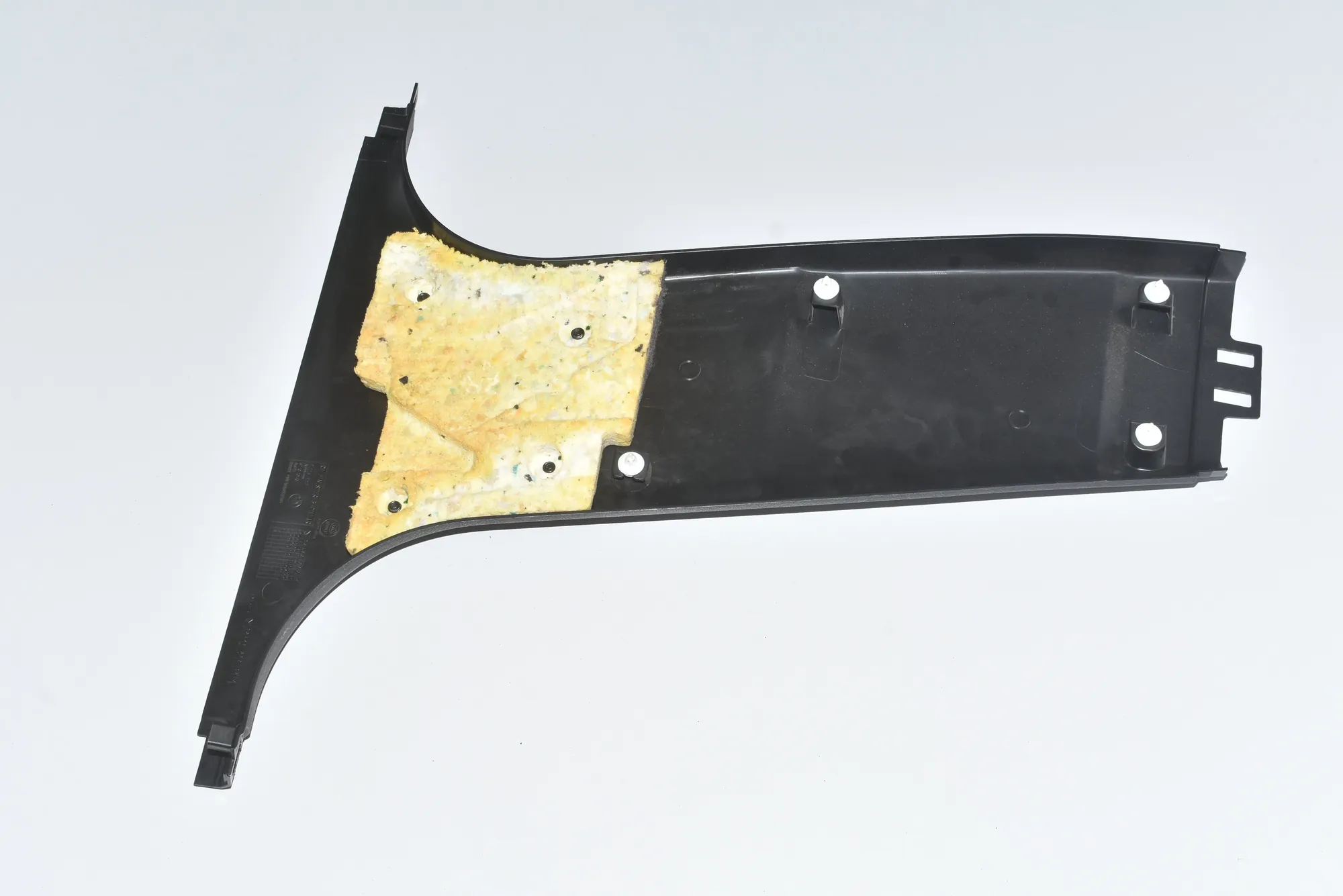 Right Side B Pillar Trim – OEM 9116352 · BMW 5 Touring (F11) 530 d 2012 – 3