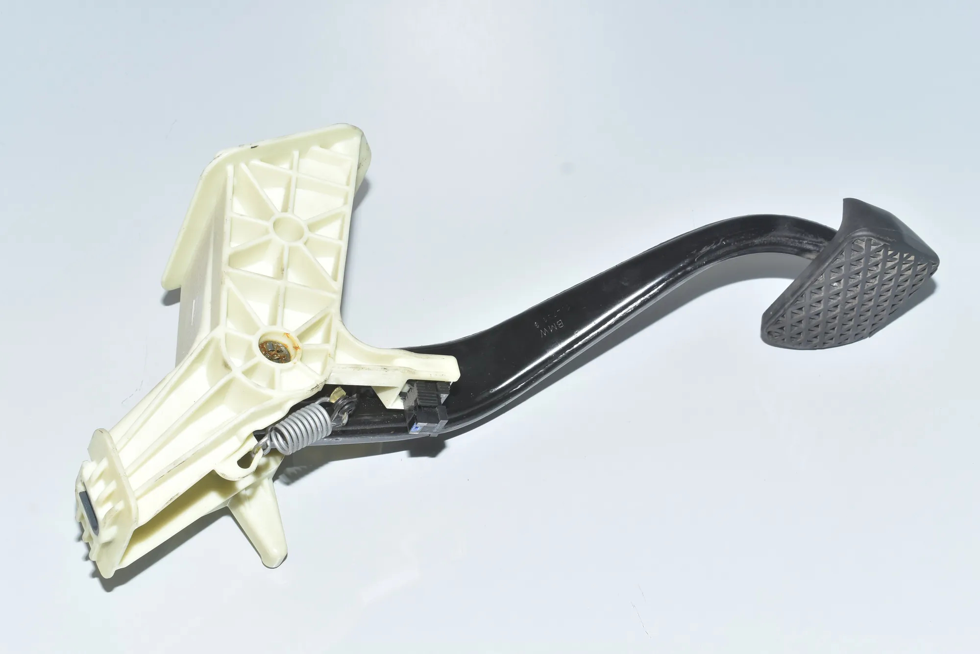 Brake Pedal – OEM 35116782665 · BMW 5 (F10) 525 d 2010 – 3