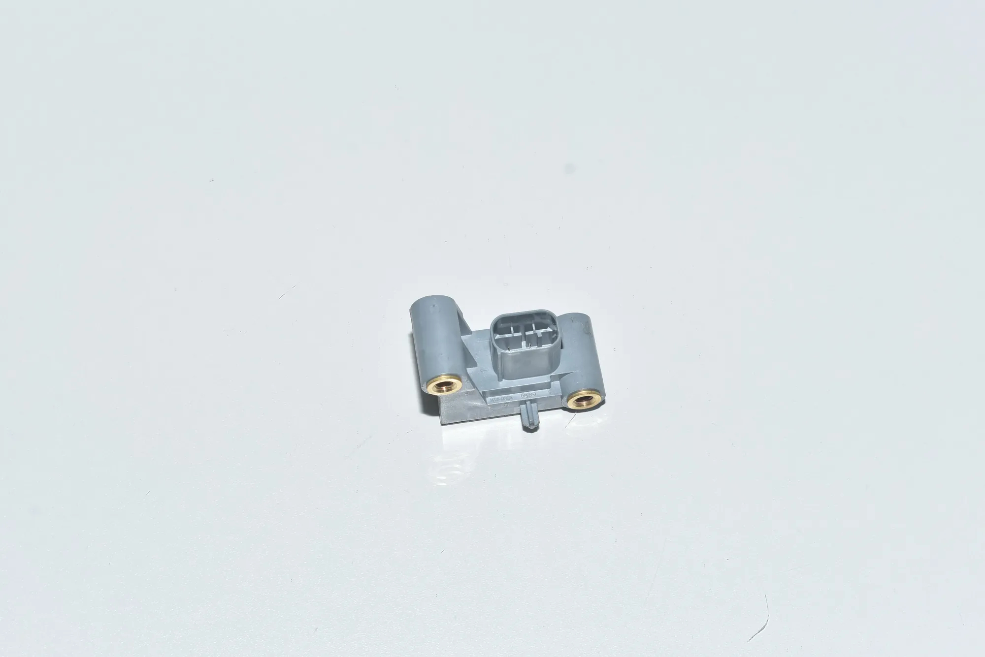 Front Left Impact Sensor – OEM 65779159314 · BMW 5 (F10) 525 d 2010 – 3
