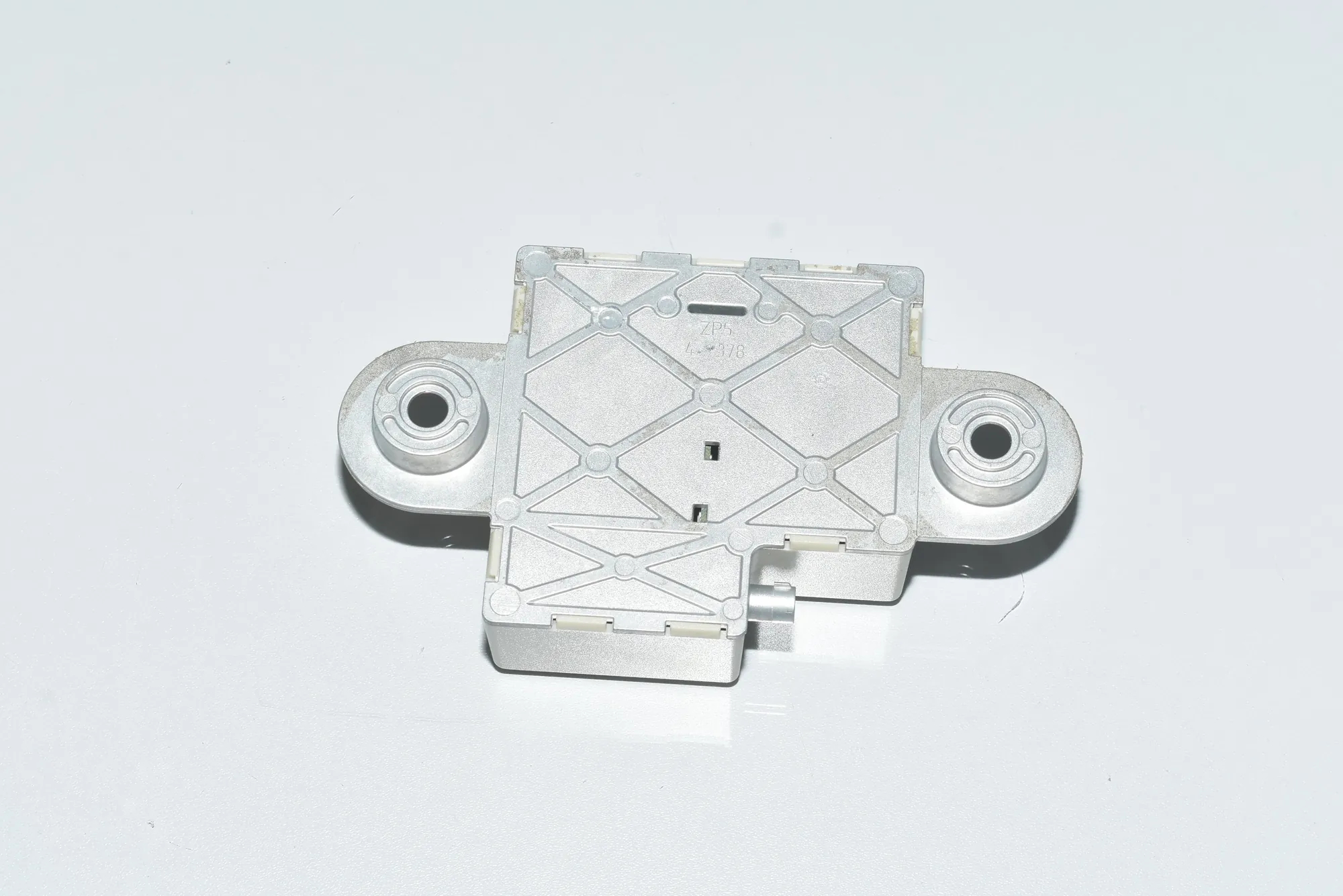 Antenna – OEM 65206935024 · BMW 5 (F10) 525 d 2010 – 3