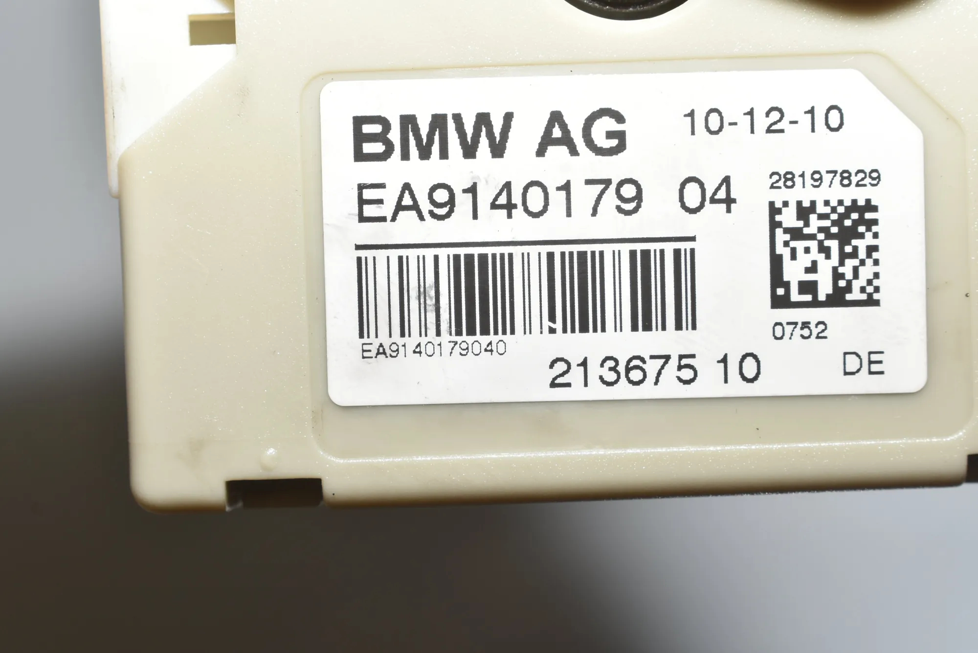 Antenna – OEM 65209140179 · BMW 5 (F10) 525 d 2010 – 4