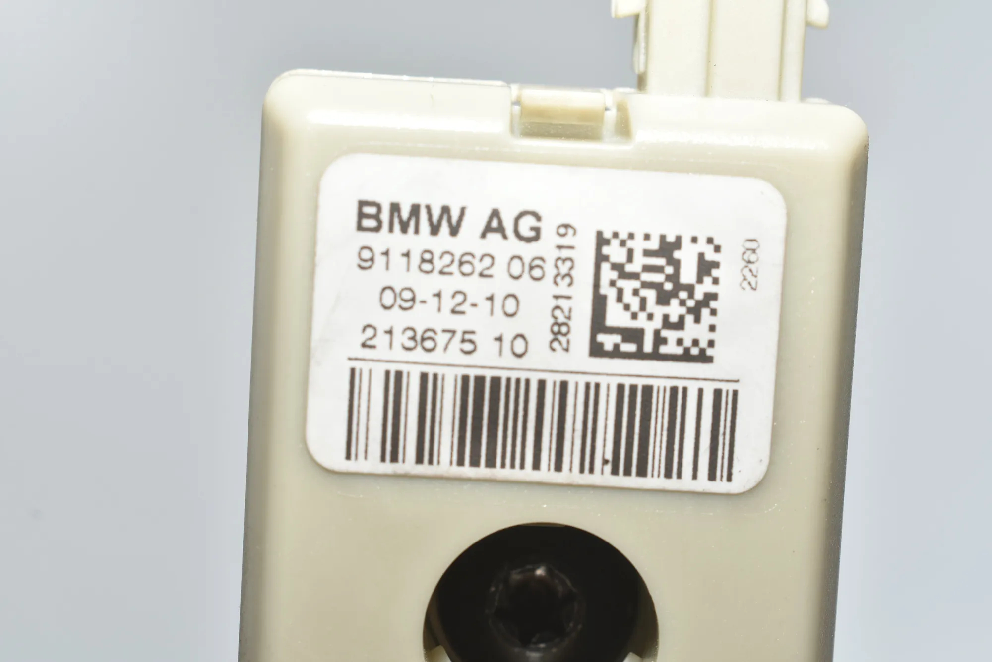Antenna – OEM 65209118262 · BMW 5 (F10) 525 d 2010 – 4