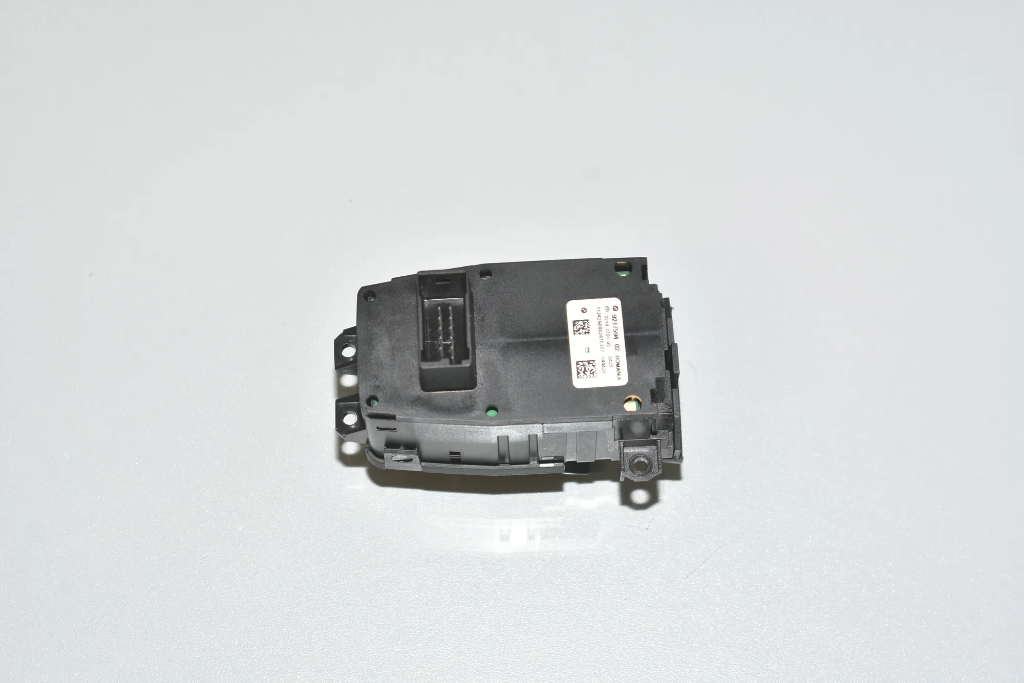 Handbrake Button – OEM 61319217594 · BMW 5 Touring (F11) 530 d 2012 – 3