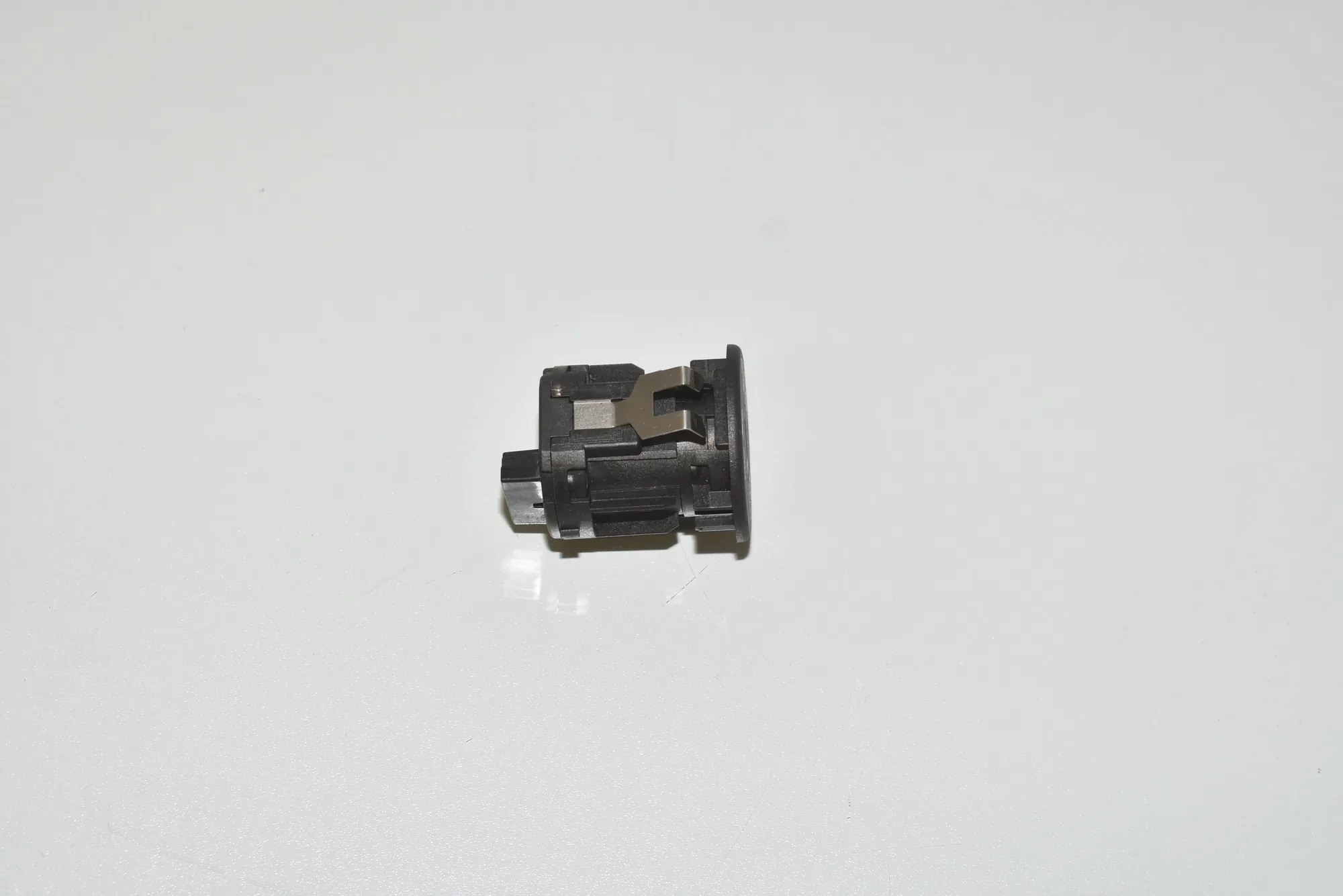 SRS Switch – OEM 61319196886 · BMW 5 Touring (F11) 530 d 2012 – 2