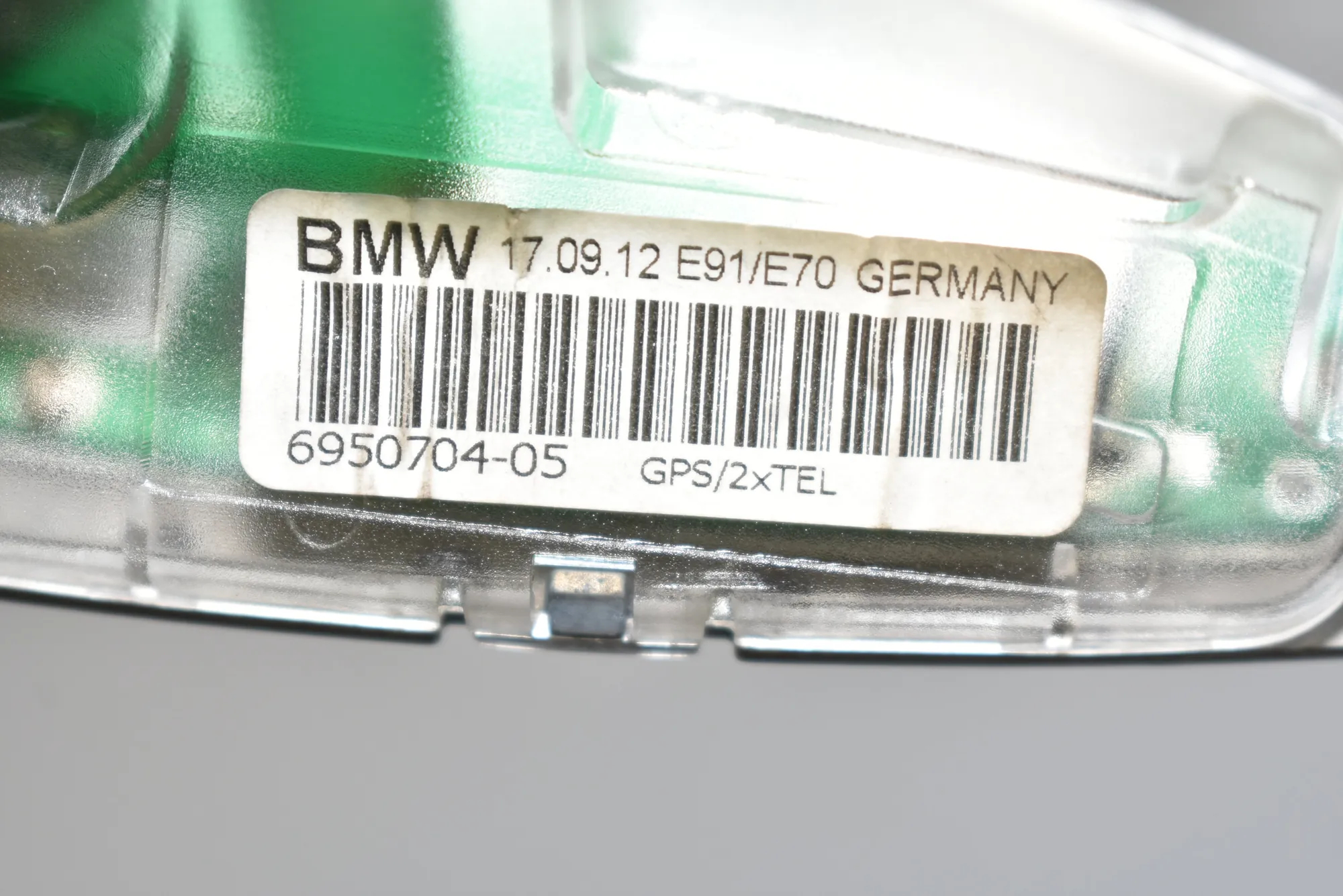 Antenna – OEM 65206950704 · BMW 5 Touring (F11) 530 d 2012 – 4