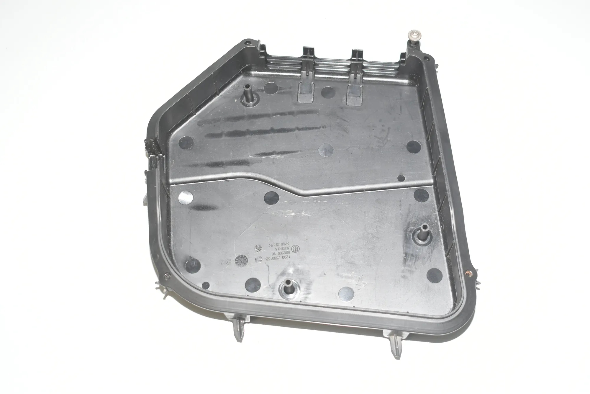 Fuse Box Cover – OEM 12907555152 · BMW 5 (F10) 525 d 2010 – 3