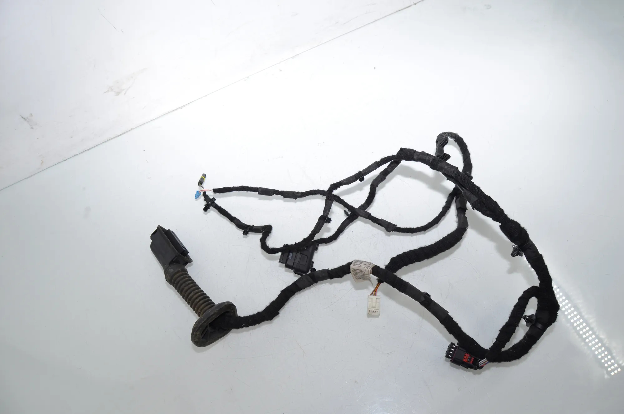 Rear Left Door Wiring – OEM 5A4EED8 · BMW i4 (G26) BMW i4 (G26) eDrive40 2022