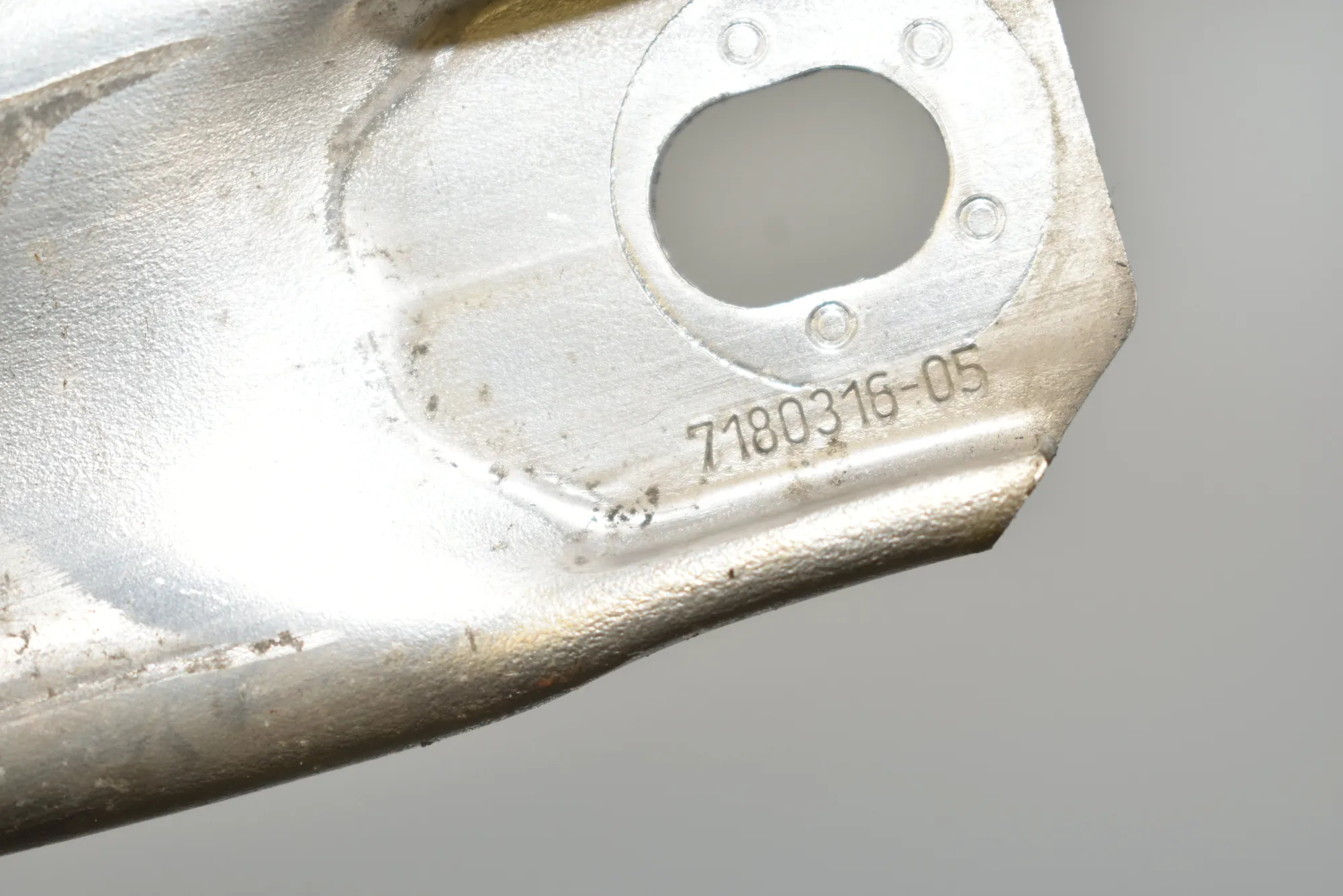 Other Body Parts – OEM 51717180316 · BMW 5 (F10) 525 d 2010 – 3