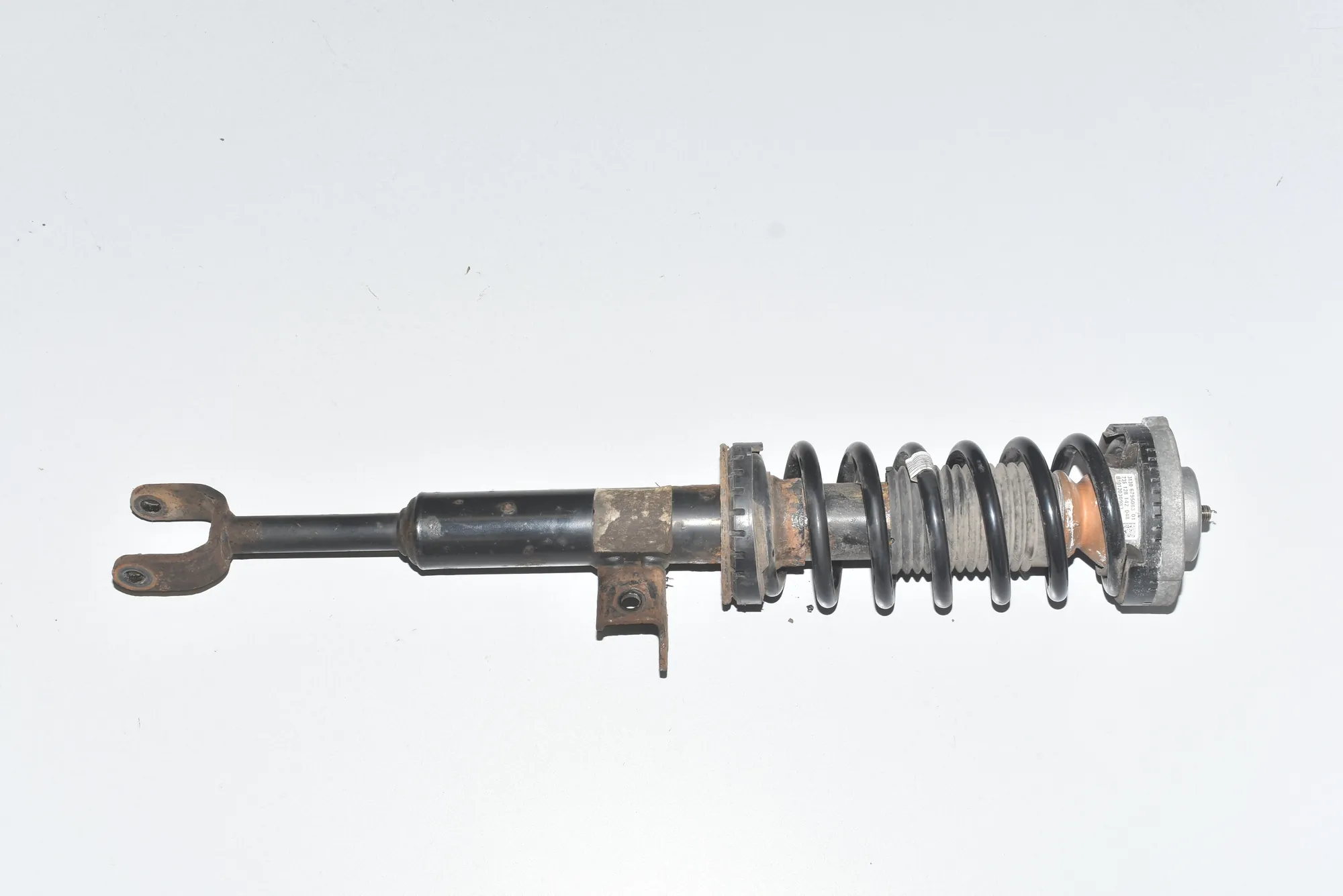 Front Left Shock Absorber – OEM 31316775575 · BMW 5 (F10) 525 d 2010 – 3