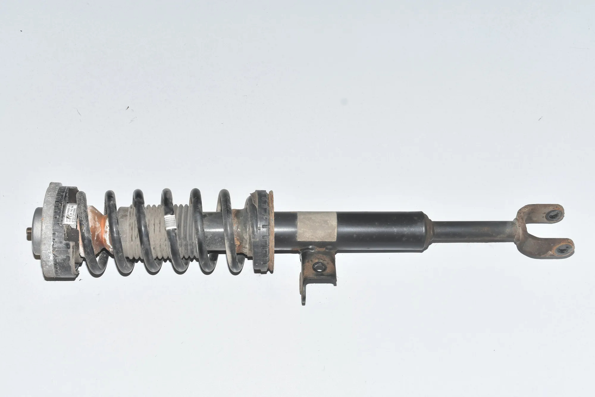 Front Right Shock Absorber – OEM 31316775576 · BMW 5 (F10) 525 d 2010 – 3