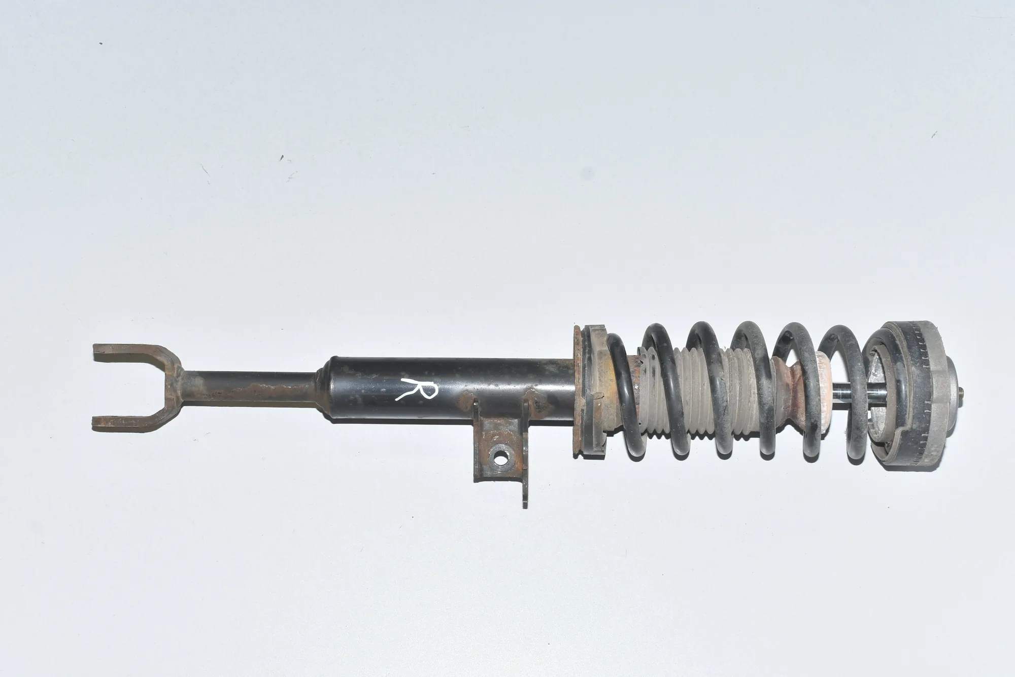 Front Right Shock Absorber – OEM 31316775576 · BMW 5 (F10) 525 d 2010
