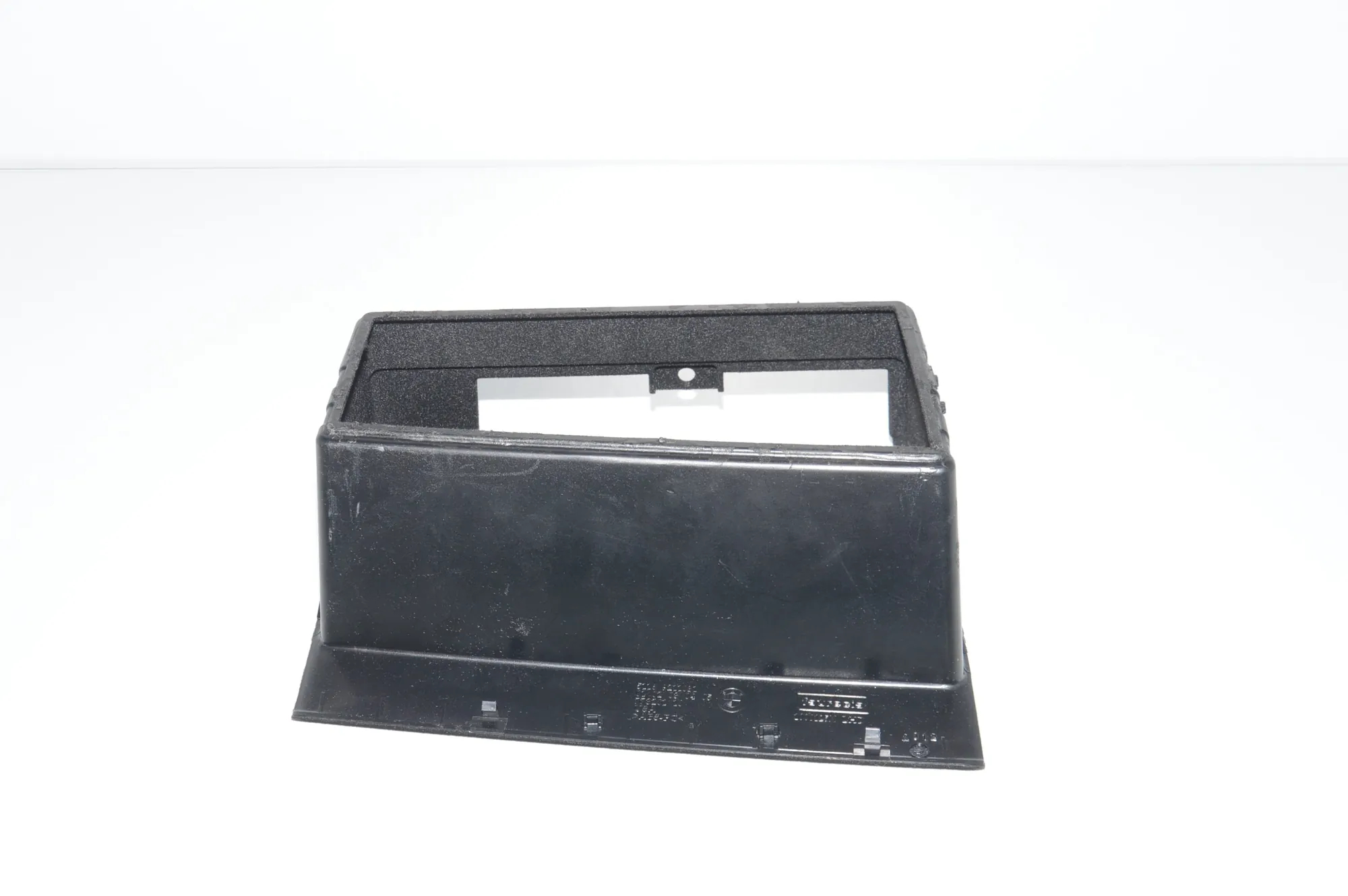 Glove Compartment – OEM 9211031 · BMW X5 (E70) M 50 d 2012 – 4