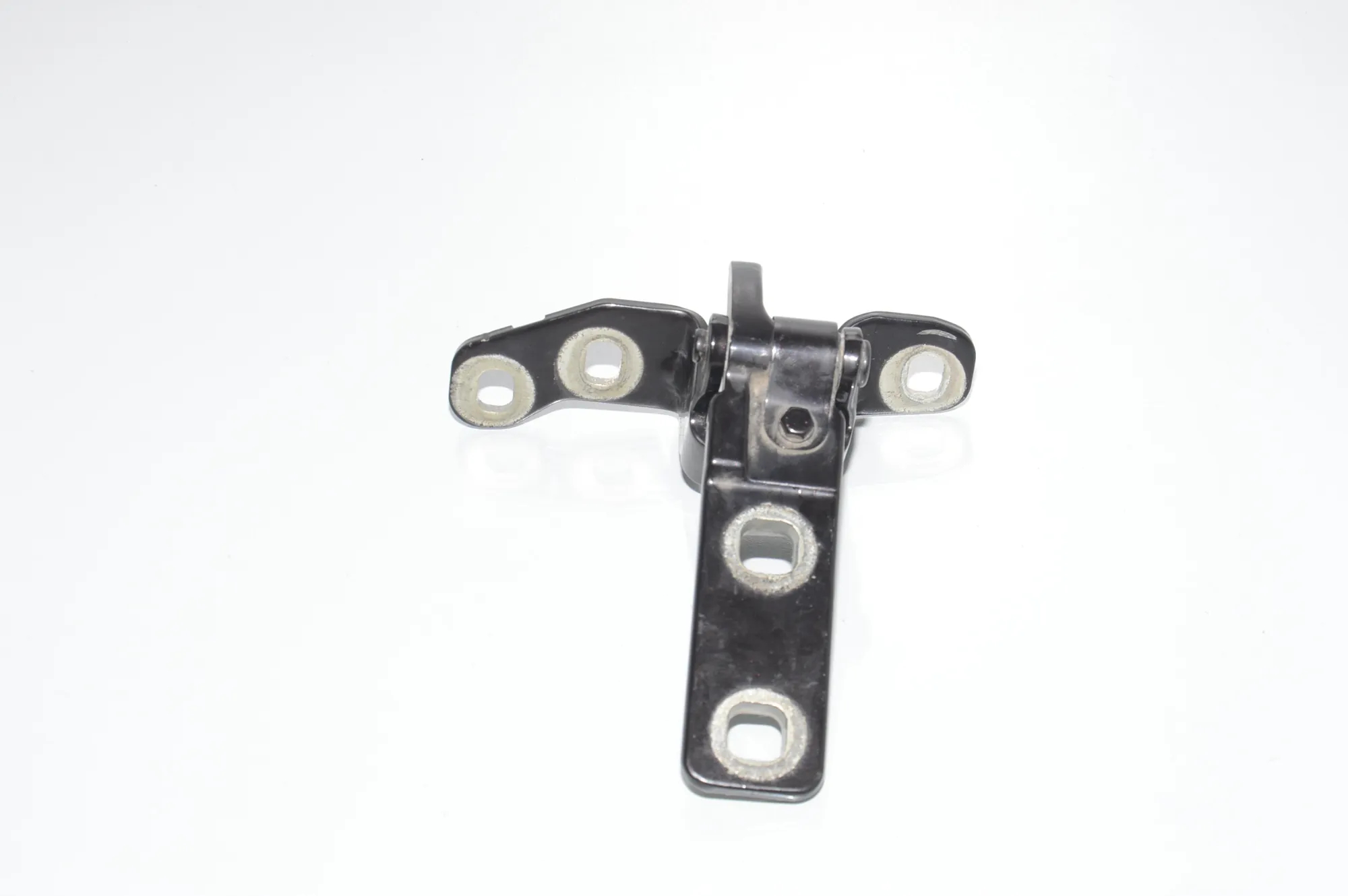 Left Side Bootlid Hinge – OEM 7149627 · BMW X5 (E70) M 50 d 2012