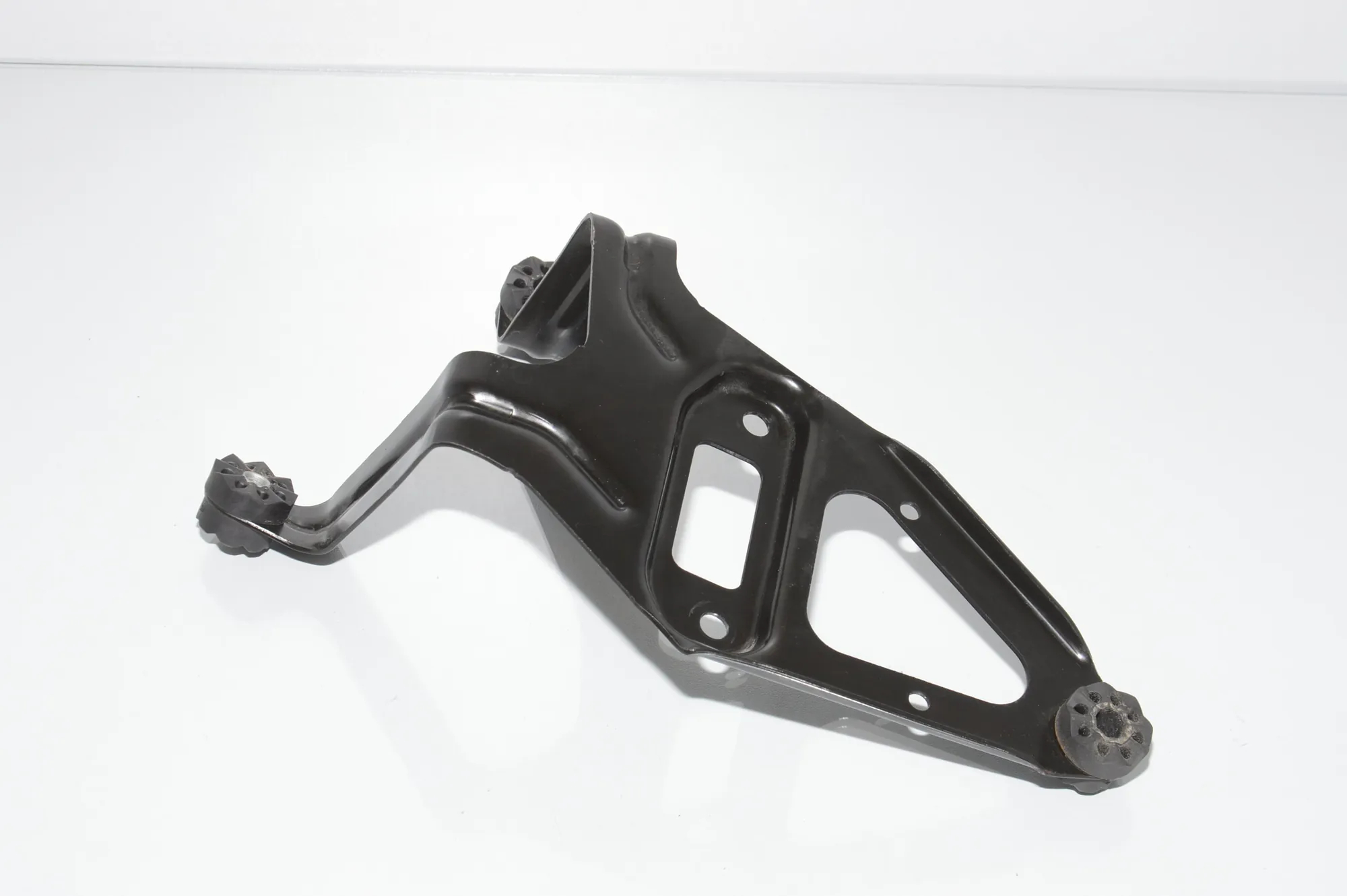 ABS Pump Holder – OEM 734606 · BMW X5 (E70) M 50 d 2012 – 2