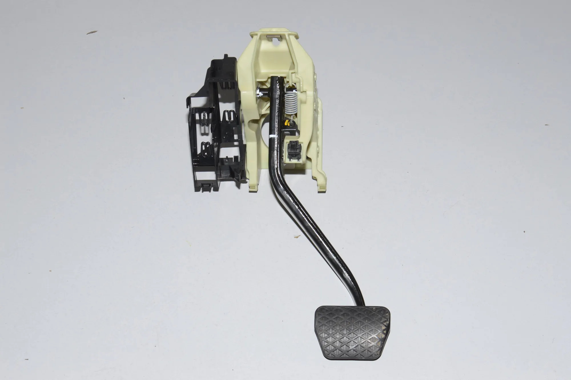 Brake Pedal – OEM 6791900 · BMW X5 (E70) M 50 d 2012