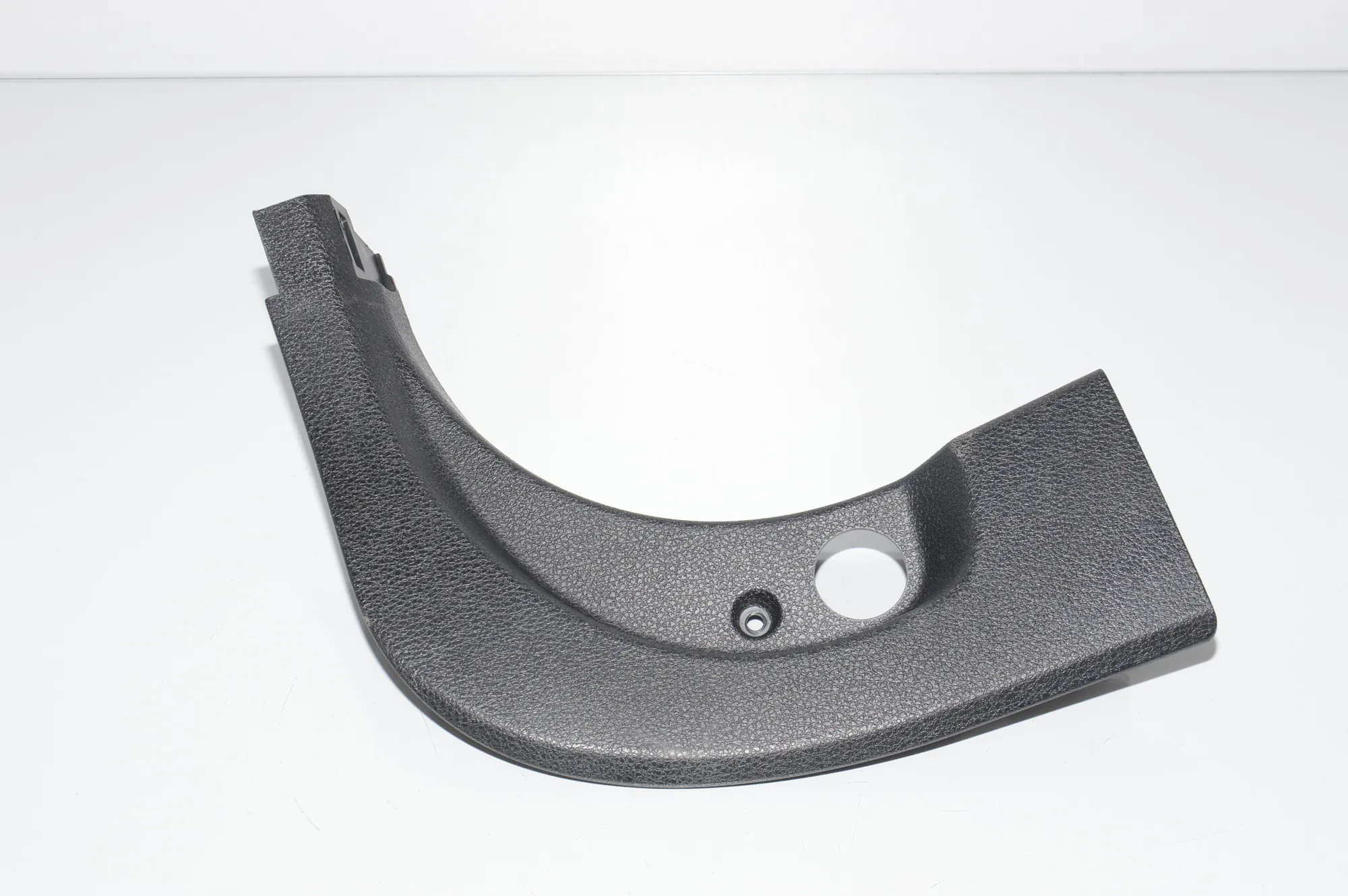Front Left Interior Step Trim – OEM 9162735 · BMW 5 Touring (F11) 530 d 2013
