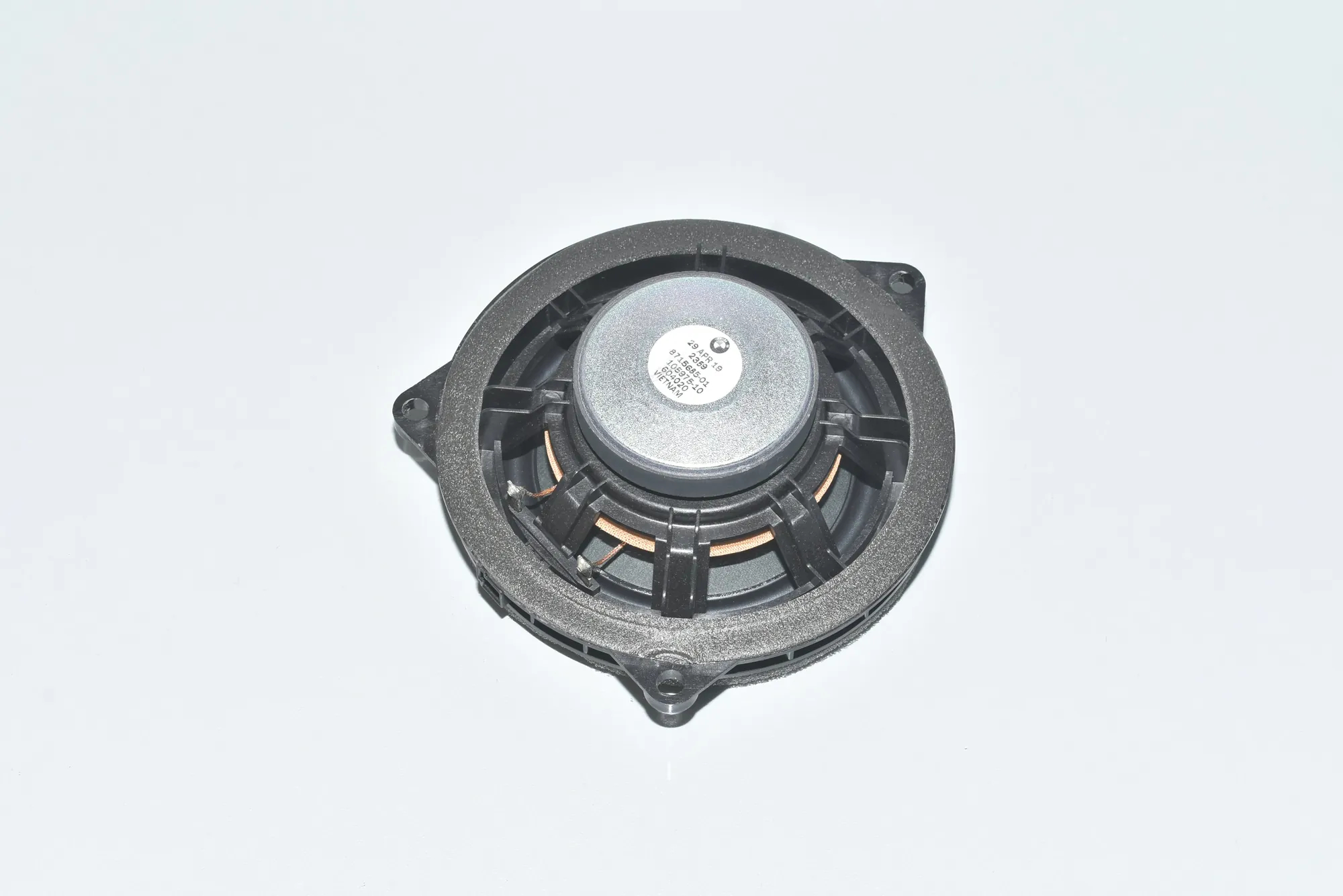 Front Left Door Speaker – OEM 8715685 · BMW i3 (I01) Electric 2019 – 2