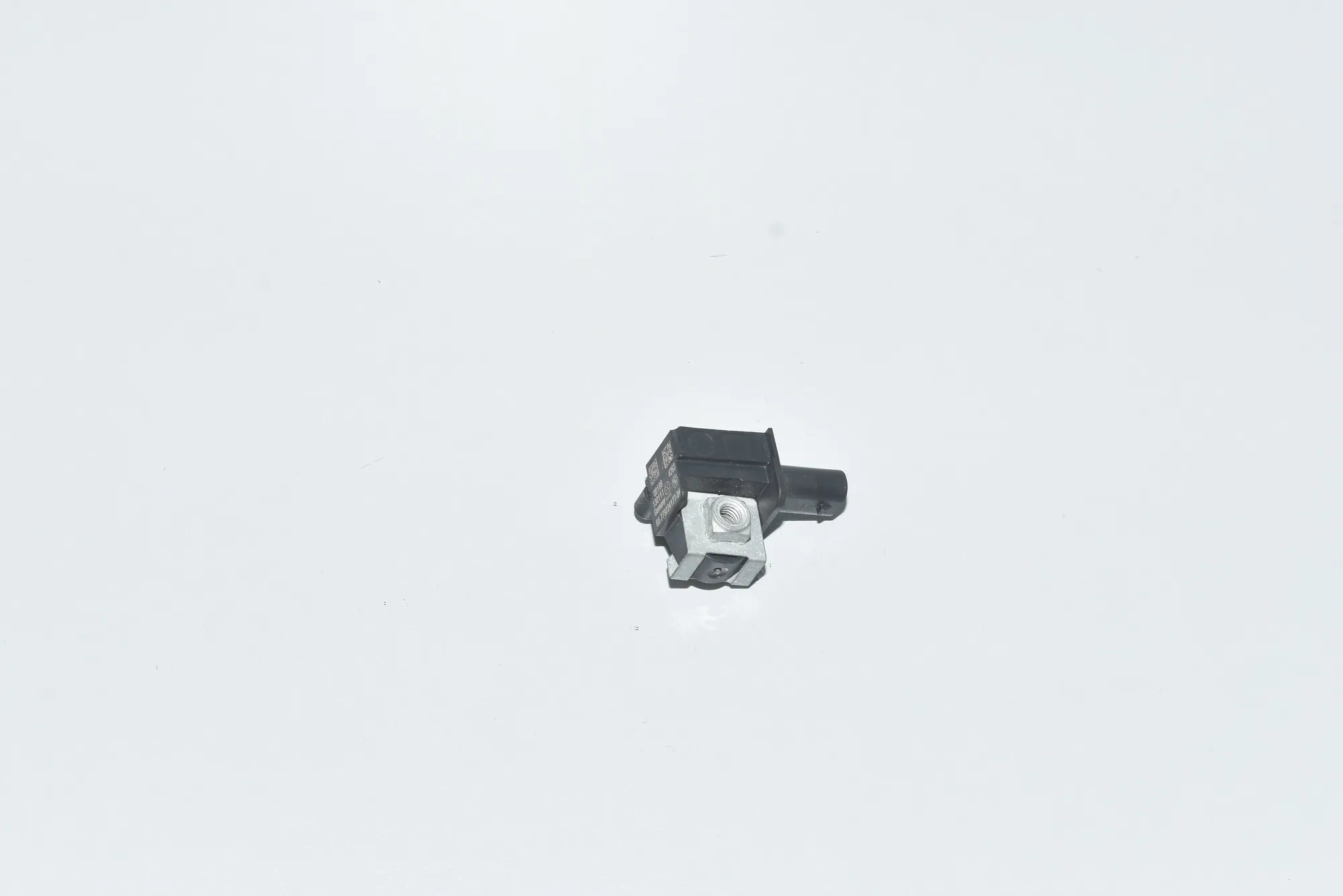 Front Left Impact Sensor – OEM 65779224177 · BMW 5 Touring (F11) 530 d 2013