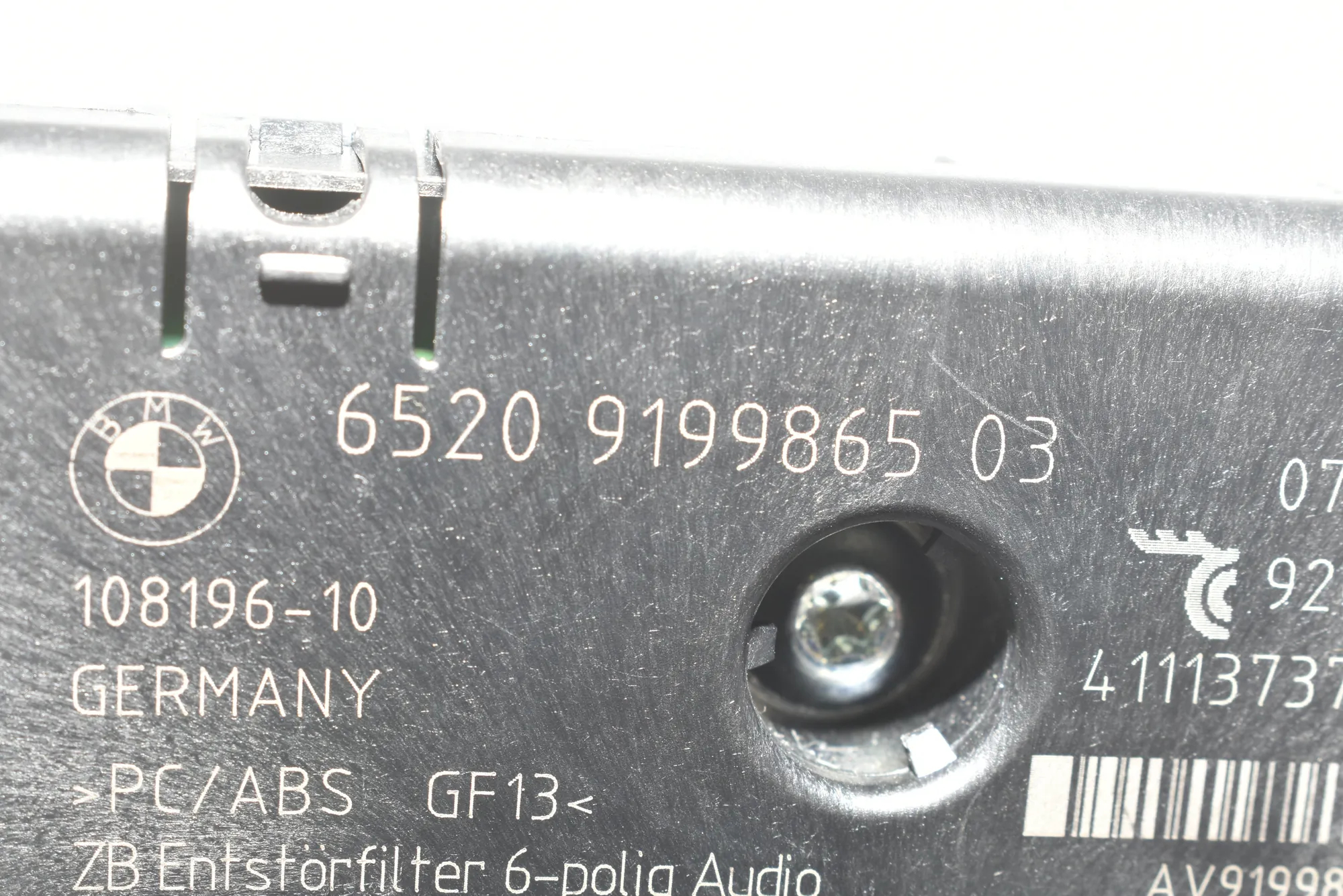 Antenna Amplifier – OEM 65209199865 · BMW 5 Touring (F11) 530 d 2013 – 4
