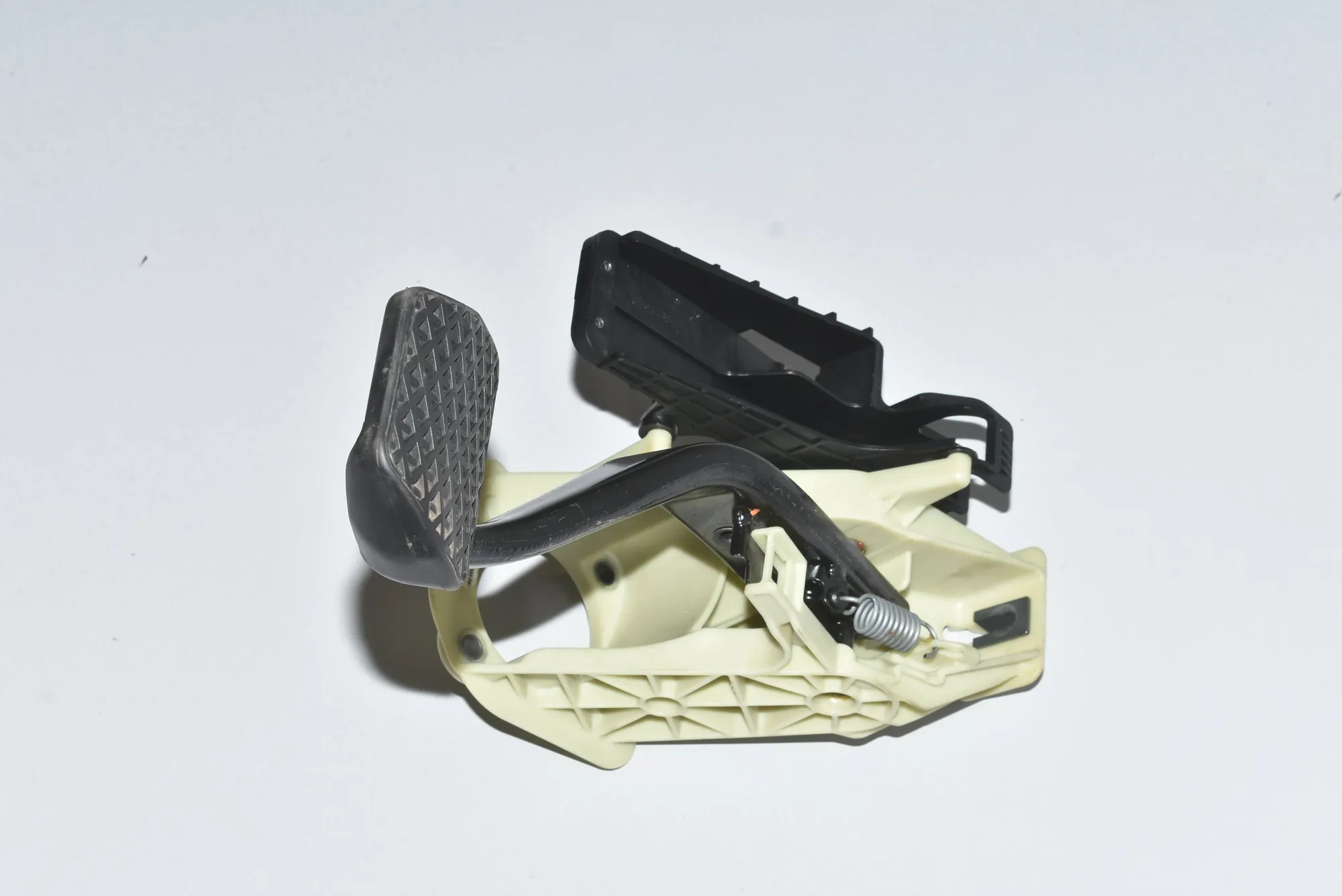 Brake Pedal – OEM 35006775368 · BMW 5 Touring (F11) 530 d 2013