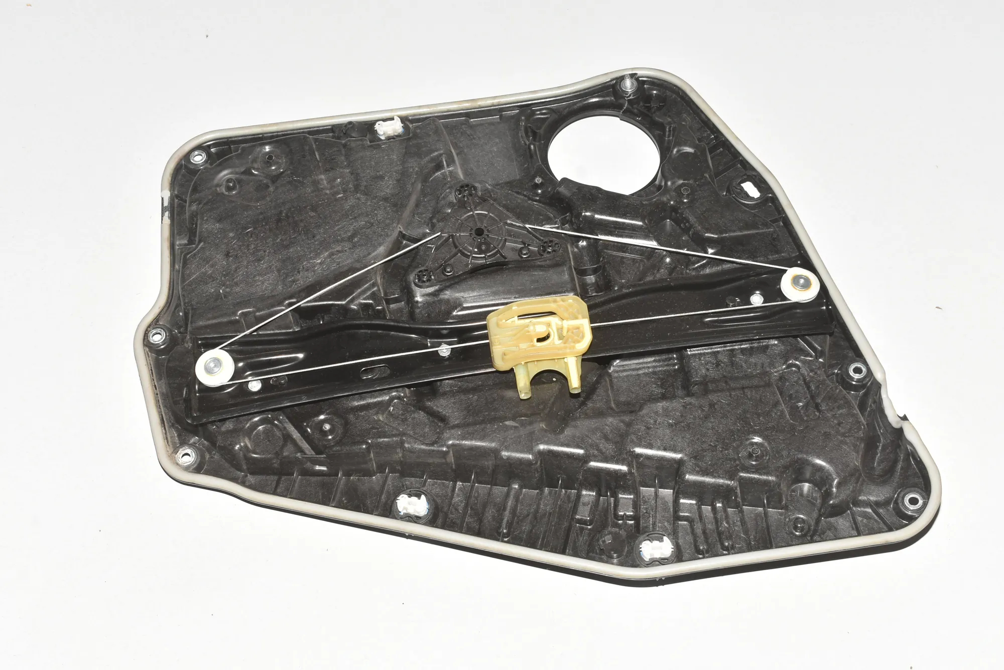 Rear Left Door Window Regulator – OEM 7487601 · BMW X3 (G01, F97) (2017 - -) xDrive 30d 2018 – 3