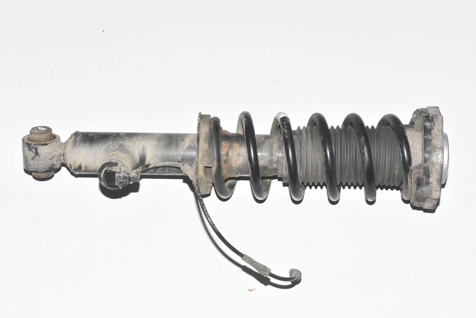 Rear Right Shock Absorber – OEM 37106887148 · BMW X3 (G01, F97) (2017 - -) xDrive 30d 2018