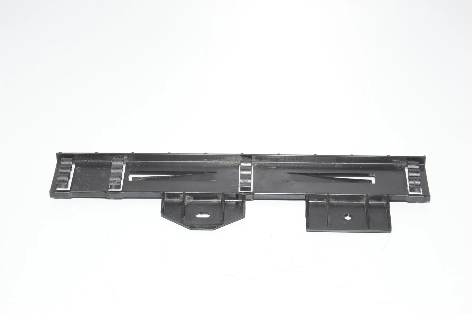 Bracket – OEM 13628573934 · BMW X3 (G01, F97) (2017 - -) xDrive 30d 2018 – 3
