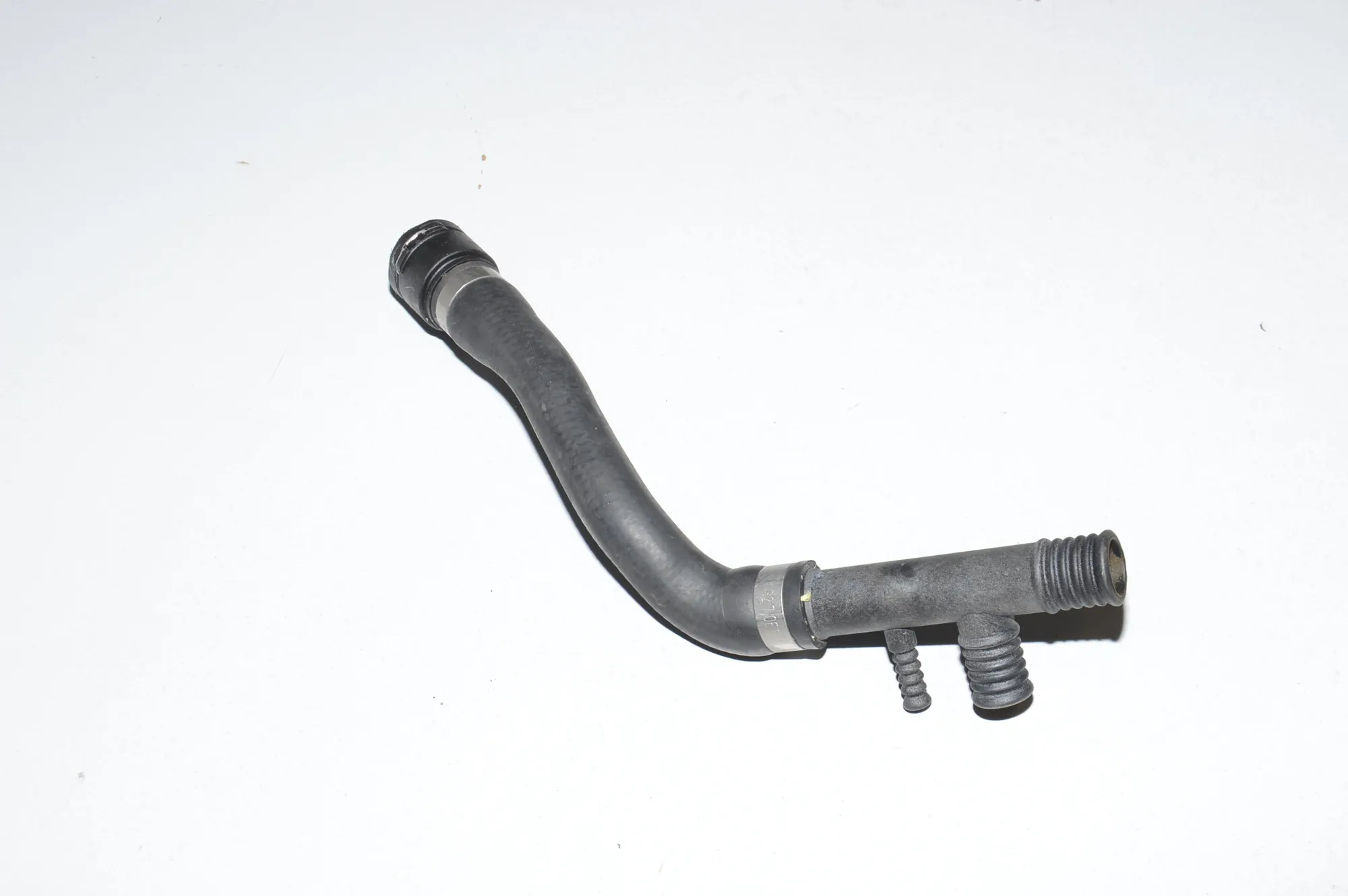 Coolant Hose Pipe – OEM 8379982 · BMW 5 Touring (E39) 525 d 2003 – 4