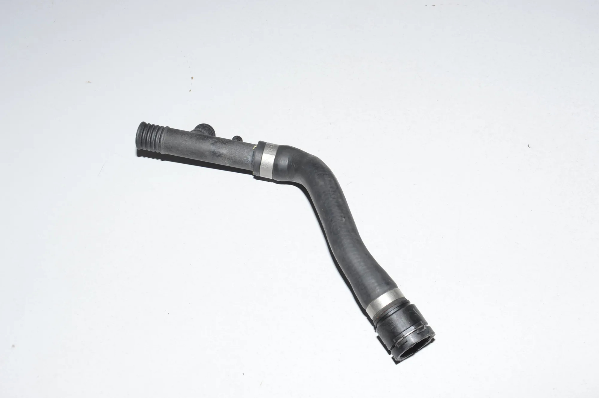 Coolant Hose Pipe – OEM 8379982 · BMW 5 Touring (E39) 525 d 2003 – 3