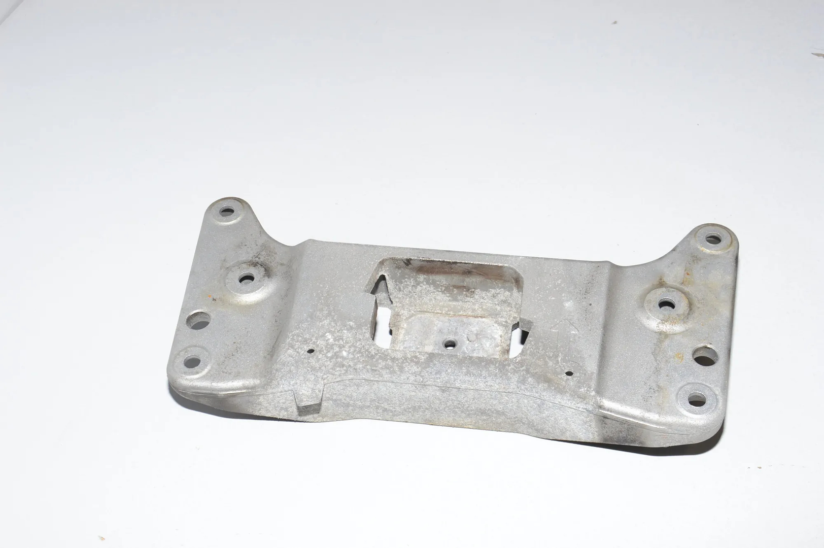 Gearbox Mount Bracket – OEM 6777613 · BMW 5 Touring (F11) 530 d 2013 – 2