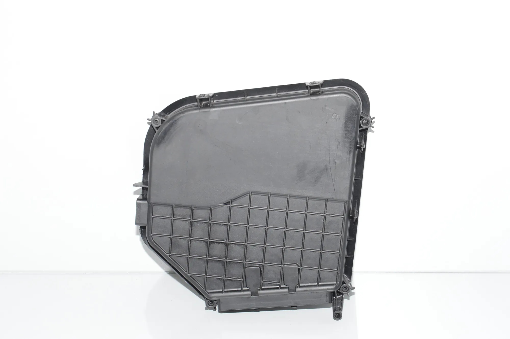 Fuse Box Cover – OEM 7555152 · BMW 5 Touring (F11) 530 d 2013 – 2